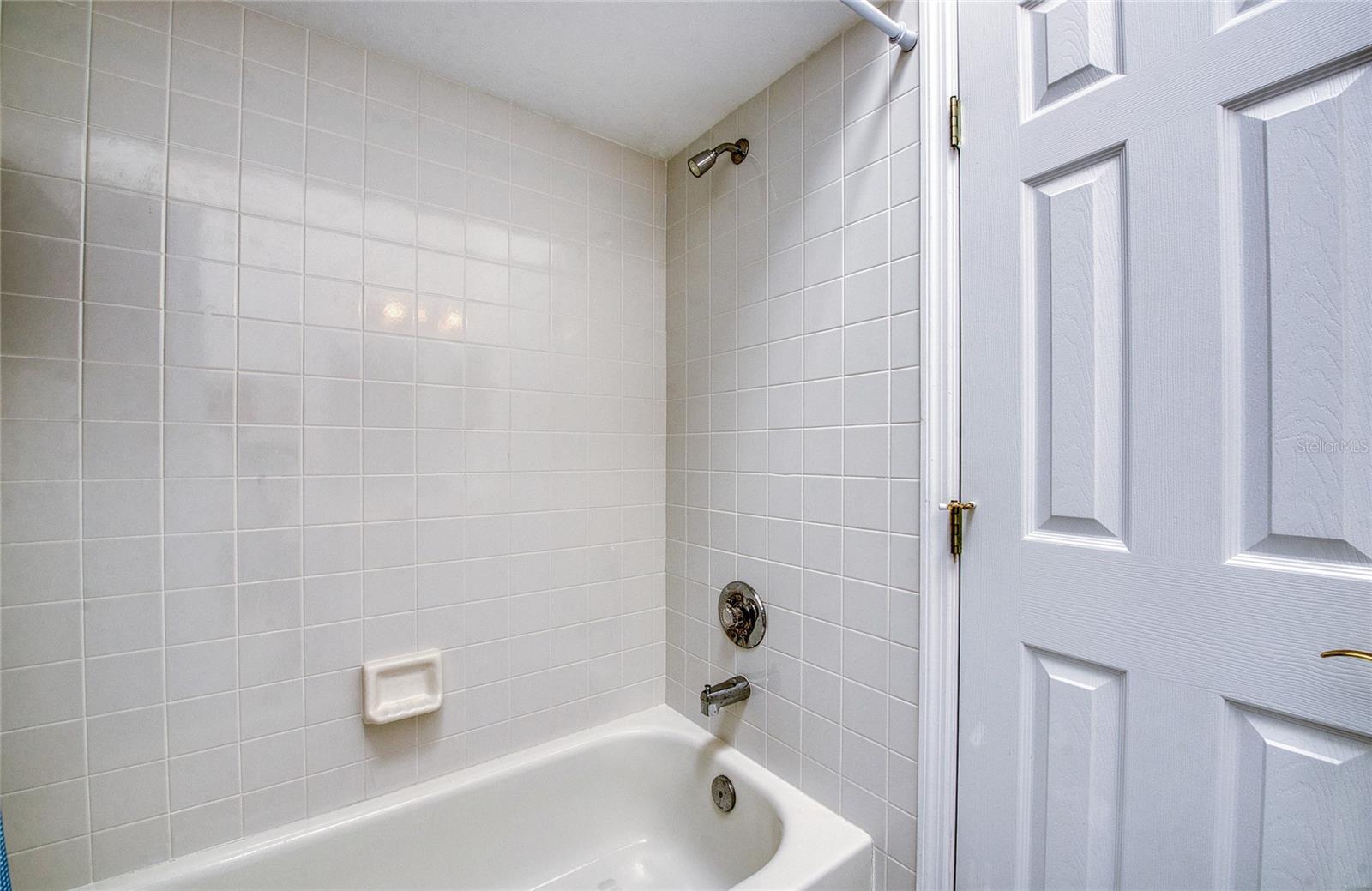 PALMS OF TIERRA - Residential