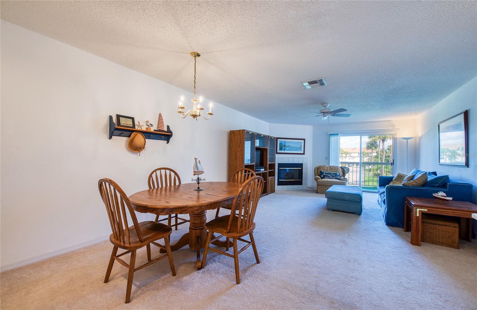 PALMS OF TIERRA - Residential