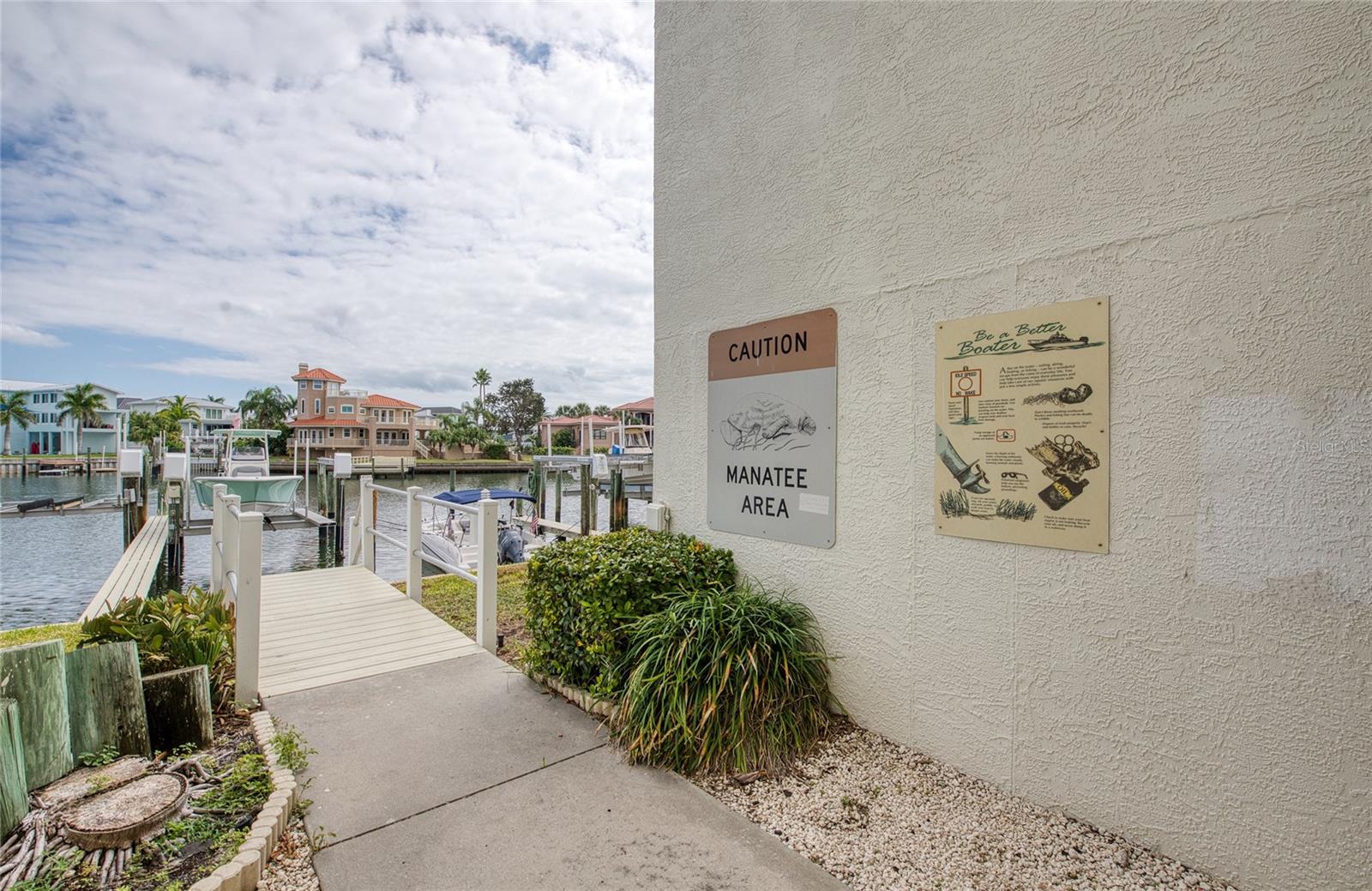 PALMS OF TIERRA - Residential