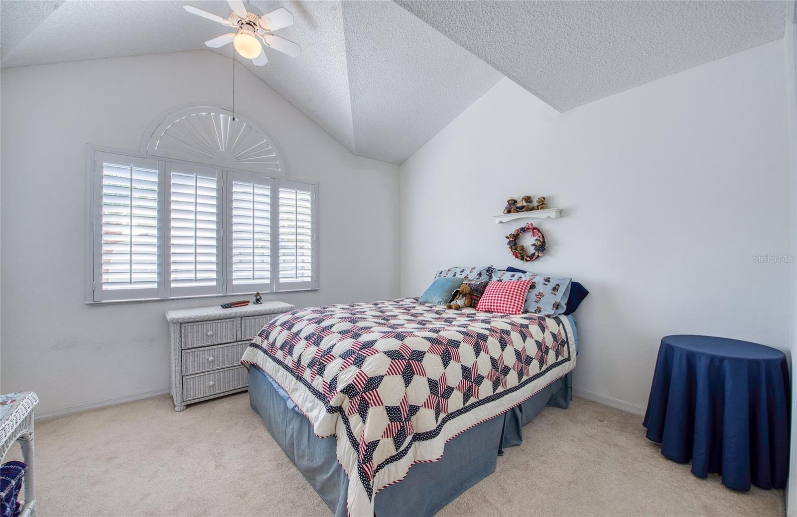 PALMS OF TIERRA - Residential