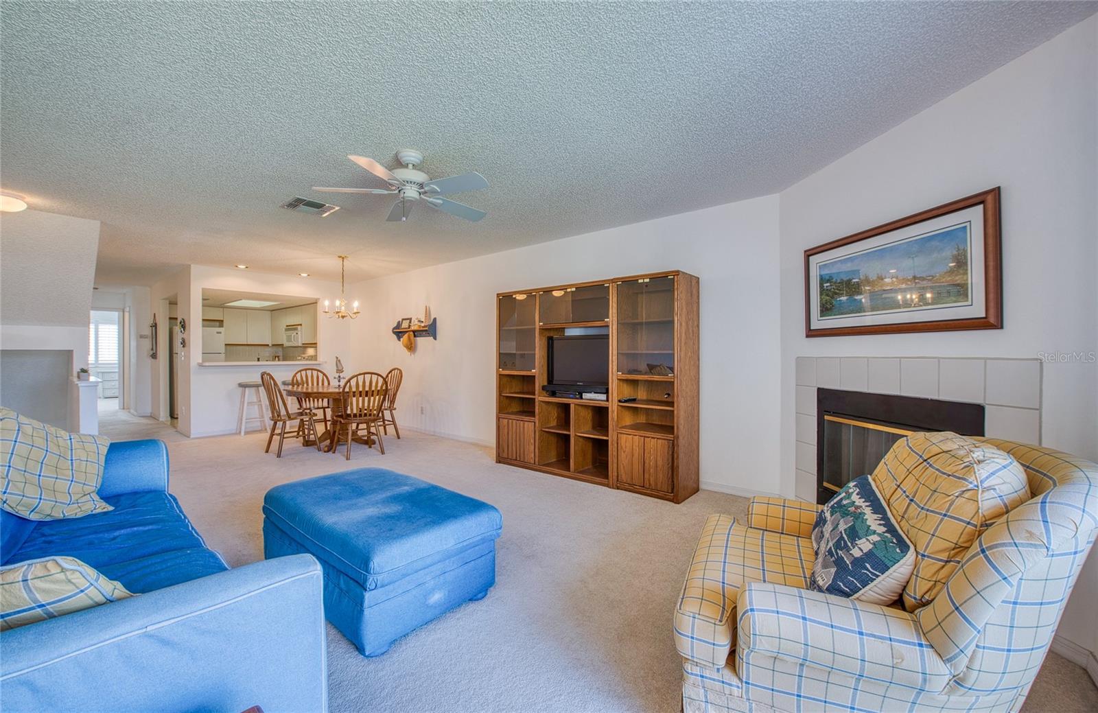 PALMS OF TIERRA - Residential