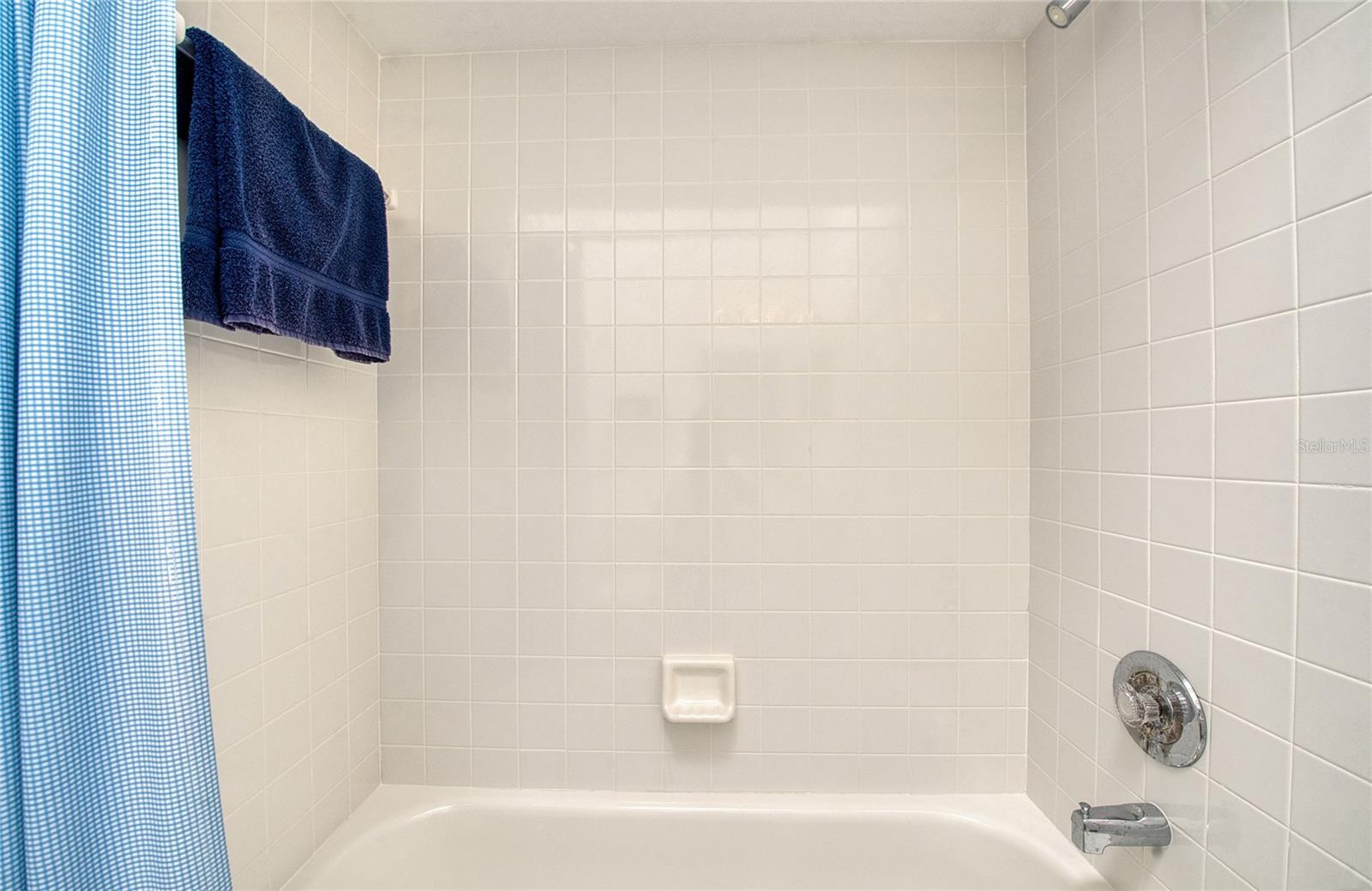 PALMS OF TIERRA - Residential