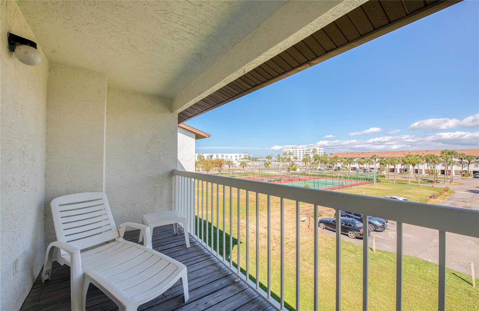 PALMS OF TIERRA - Residential