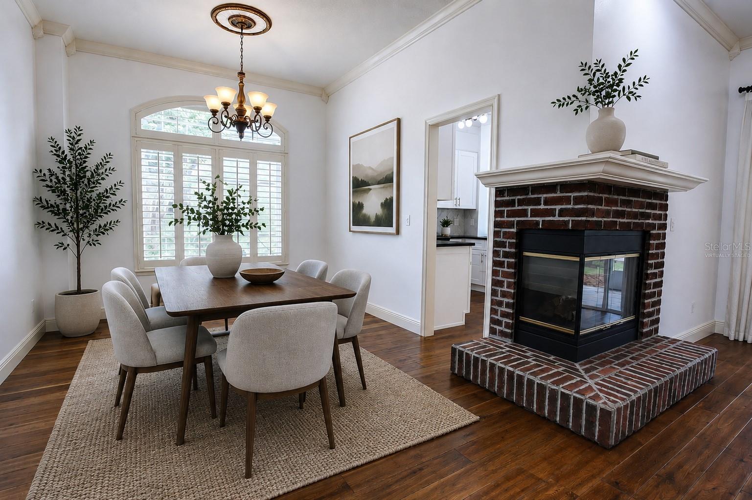 Casas a venda 3 - Jen Dantas 1257 BRAMPTON PLACE