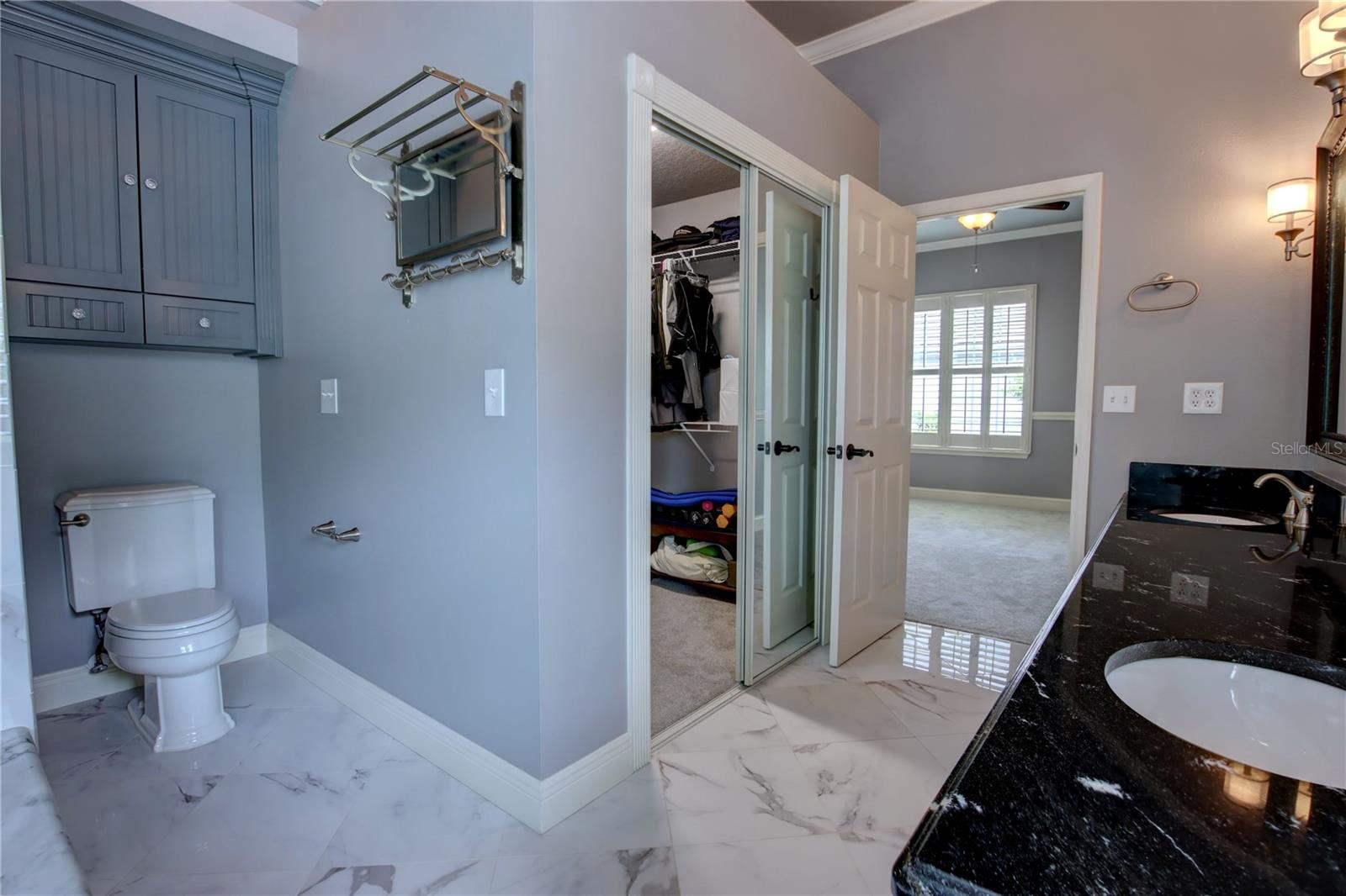 HEATHROW / BRAMPTON COVE - Residential