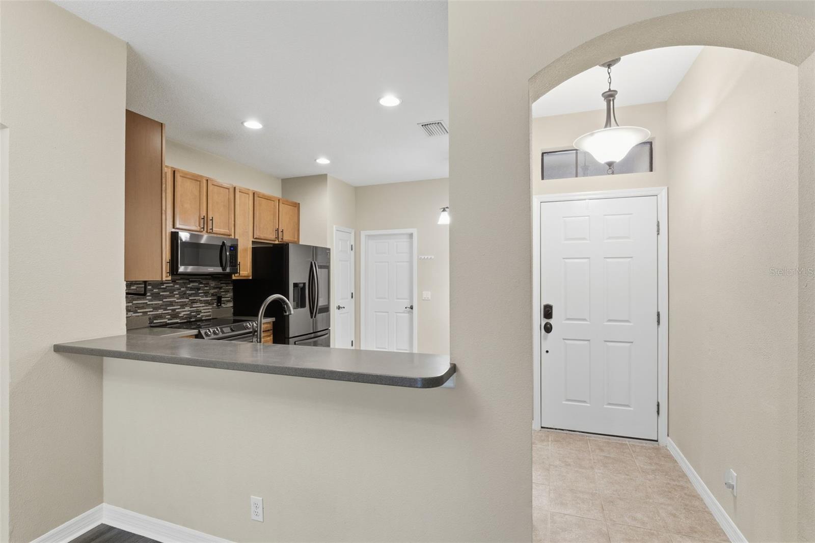 BAY ISLES TWNHMS - Residential