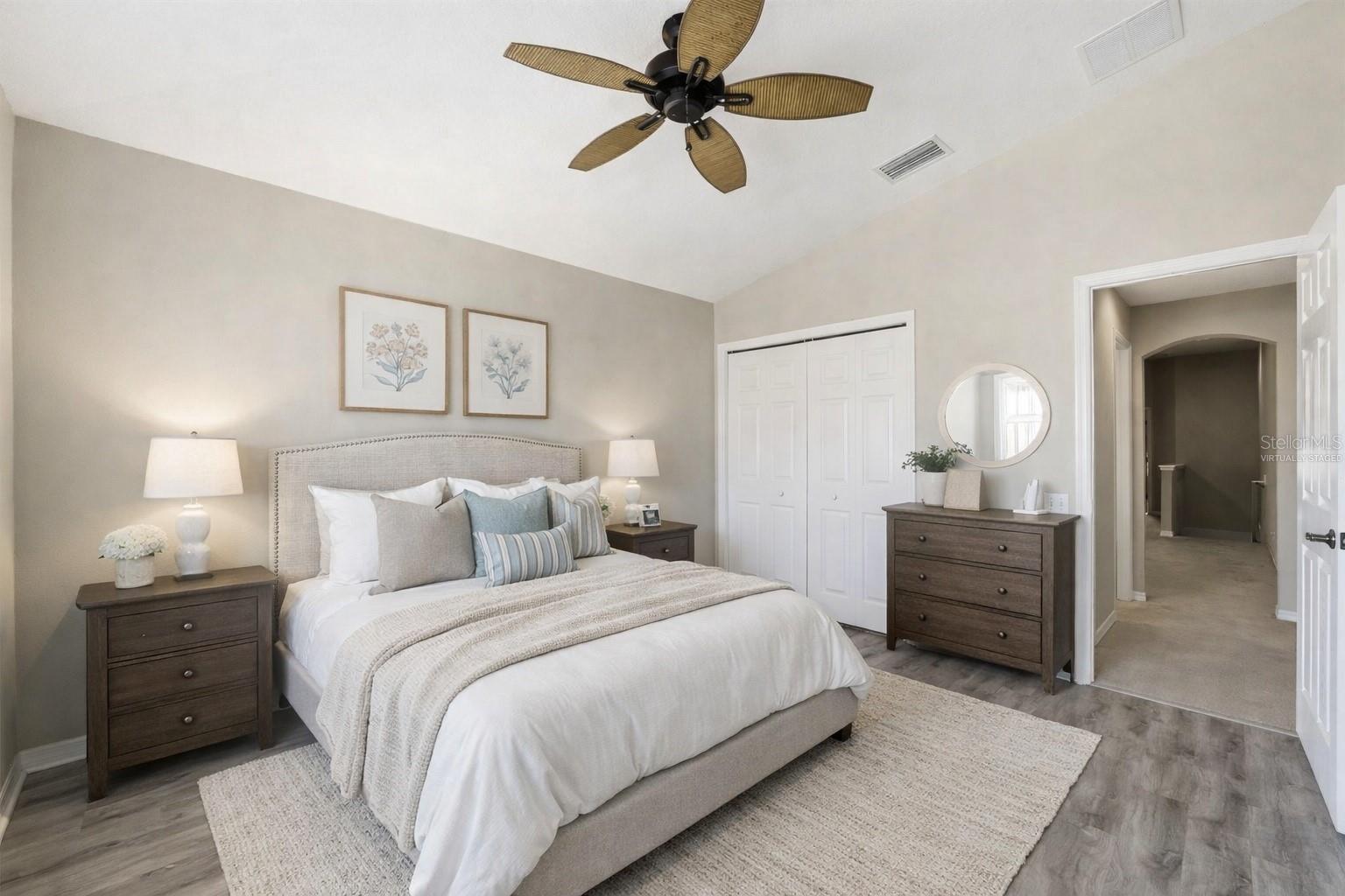 BAY ISLES TWNHMS - Residential