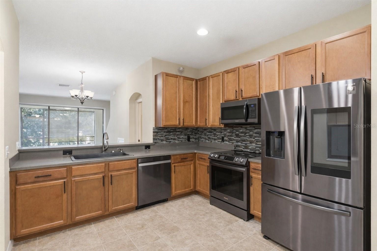 BAY ISLES TWNHMS - Residential