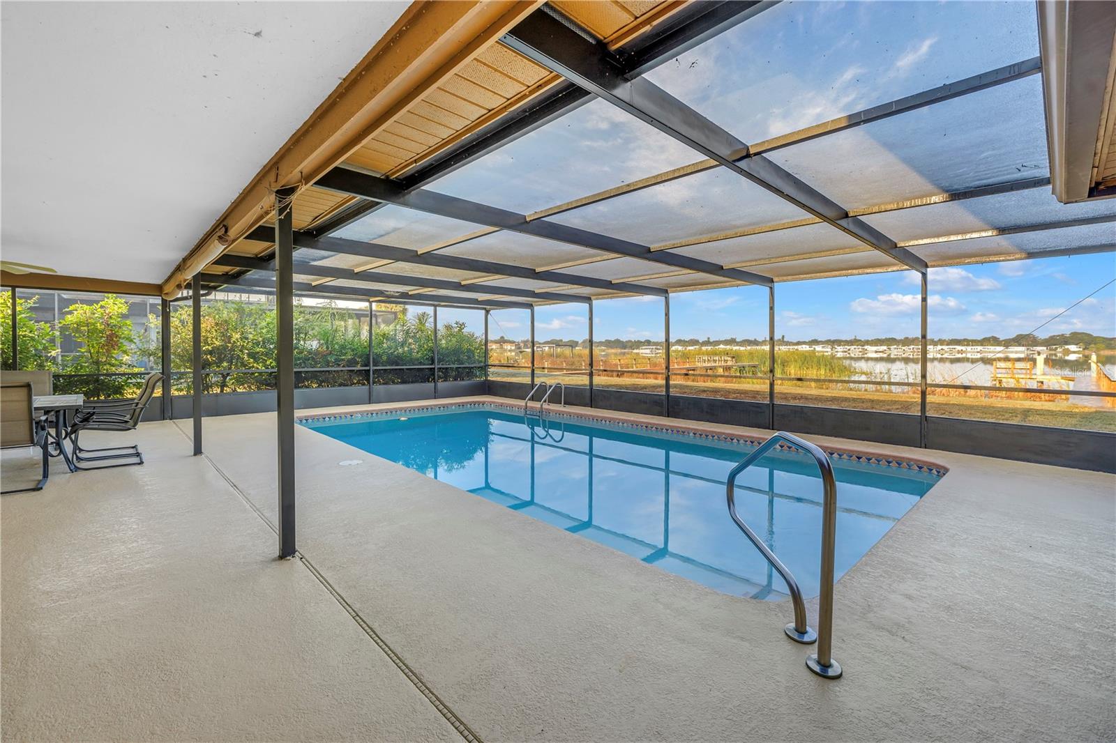 LAKESIDE ESTATES UNIT THREE - Residential