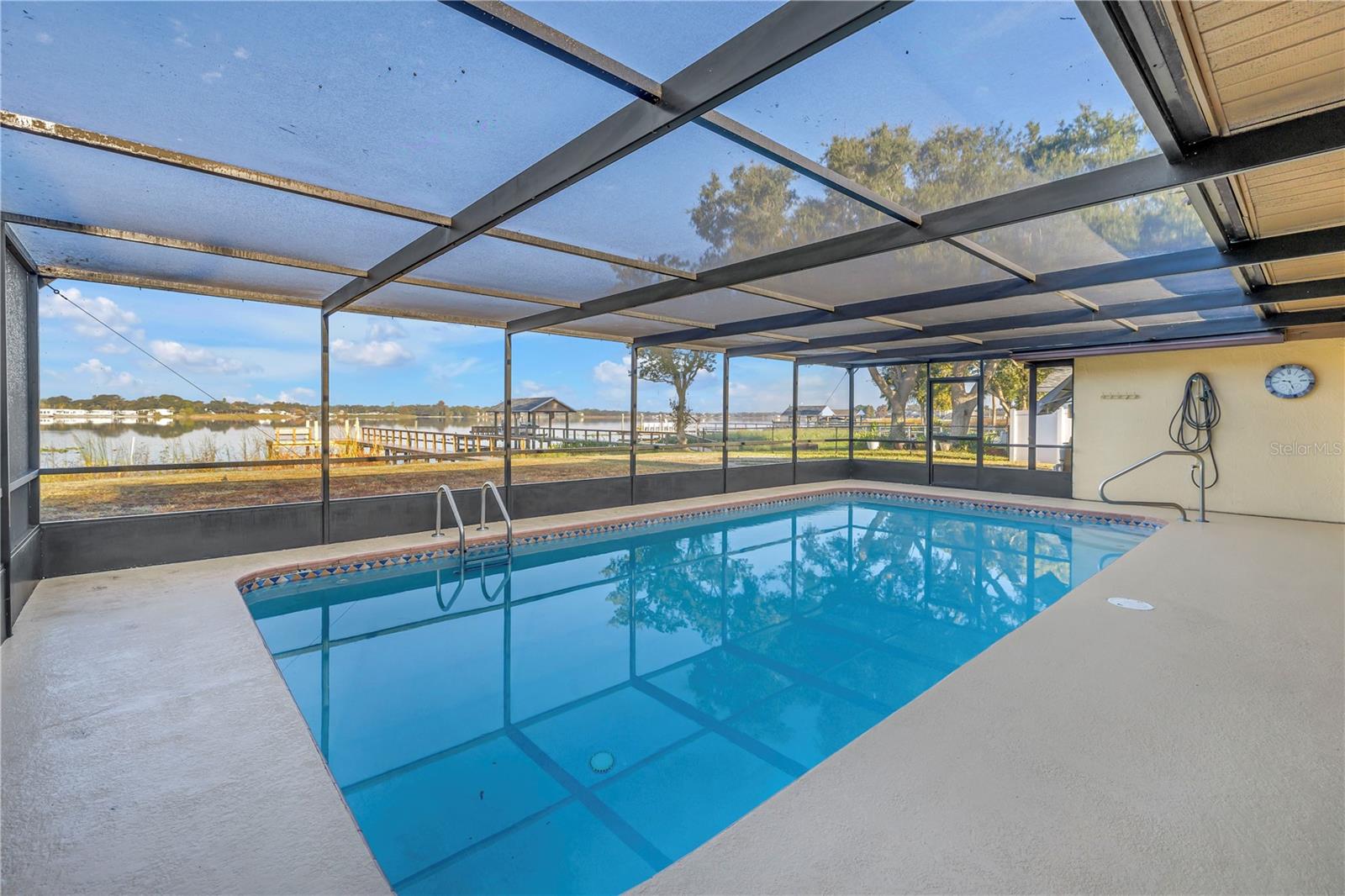 LAKESIDE ESTATES UNIT THREE - Residential