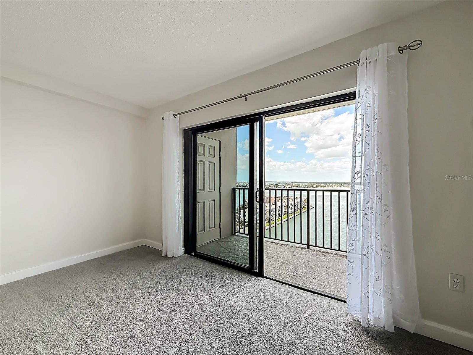 BAY ISLAND GROUP - Residential