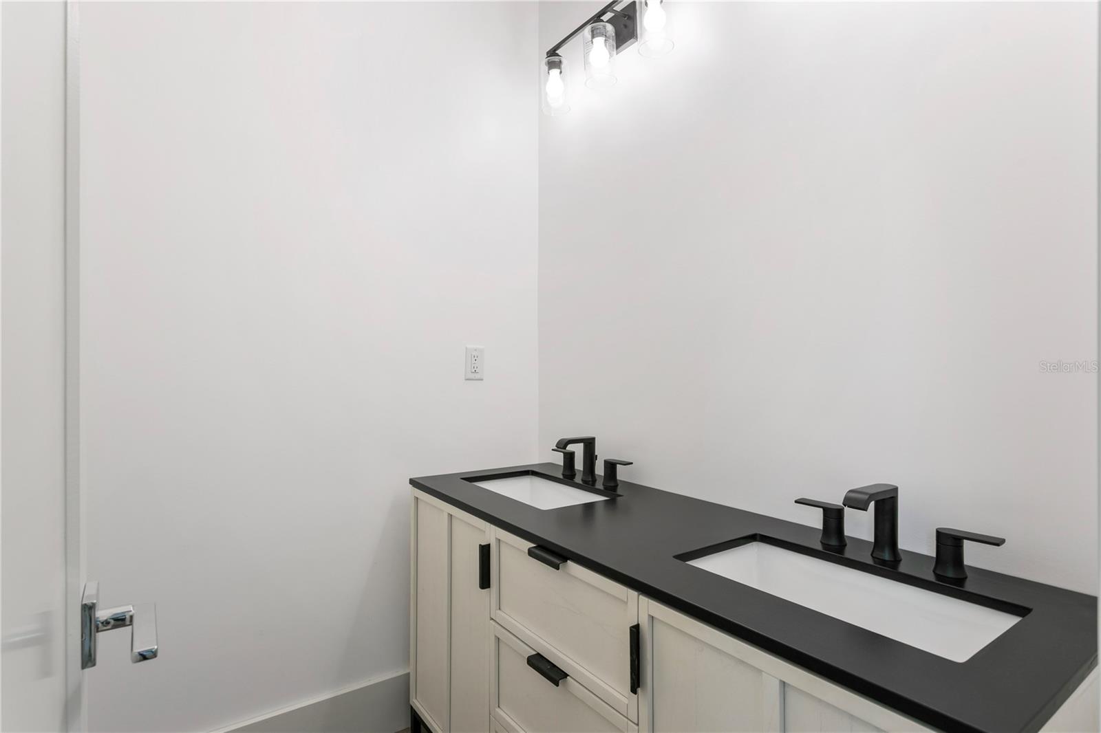 COFFEE POT BAYOU ADD SNELL & HAMLETTS - Residential