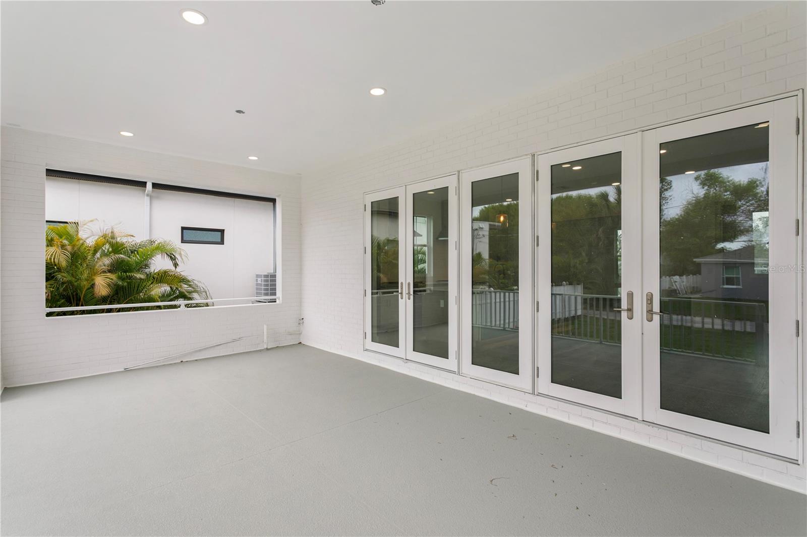 COFFEE POT BAYOU ADD SNELL & HAMLETTS - Residential