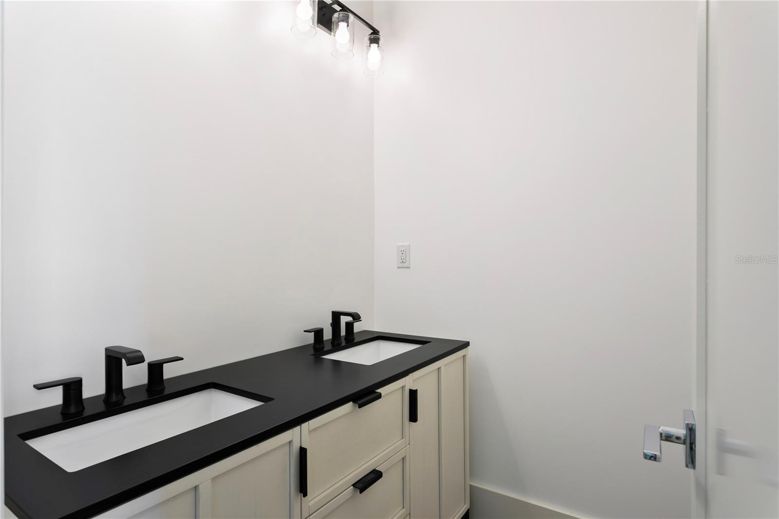 COFFEE POT BAYOU ADD SNELL & HAMLETTS - Residential