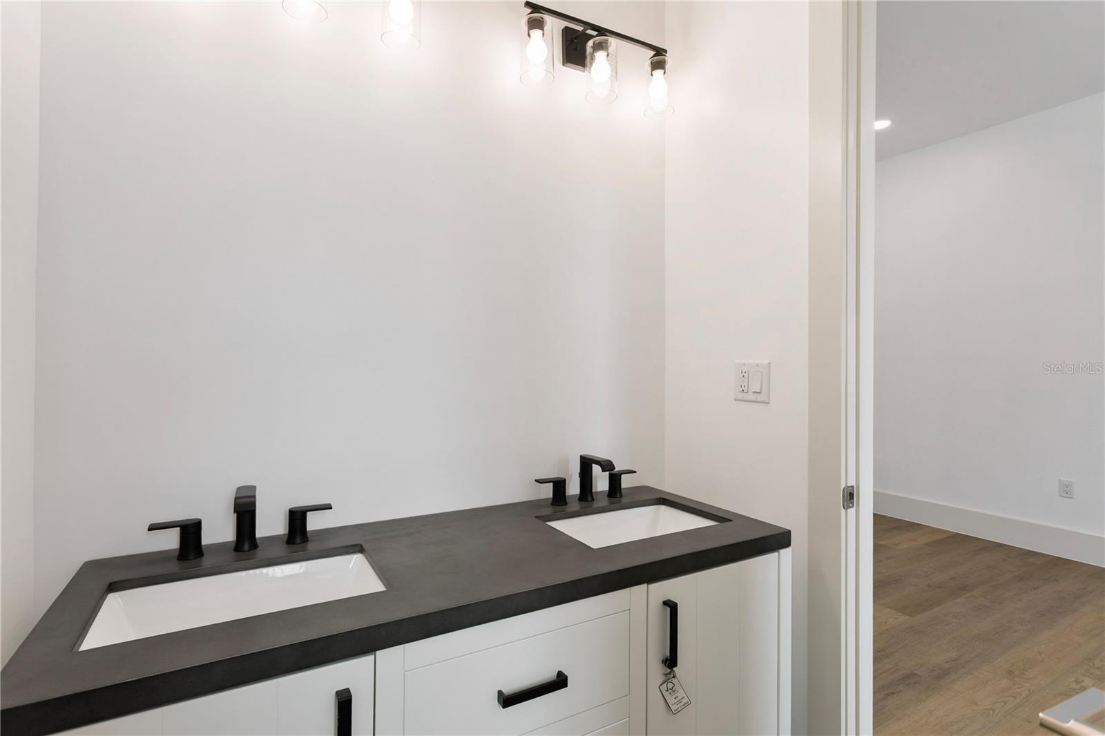 COFFEE POT BAYOU ADD SNELL & HAMLETTS - Residential