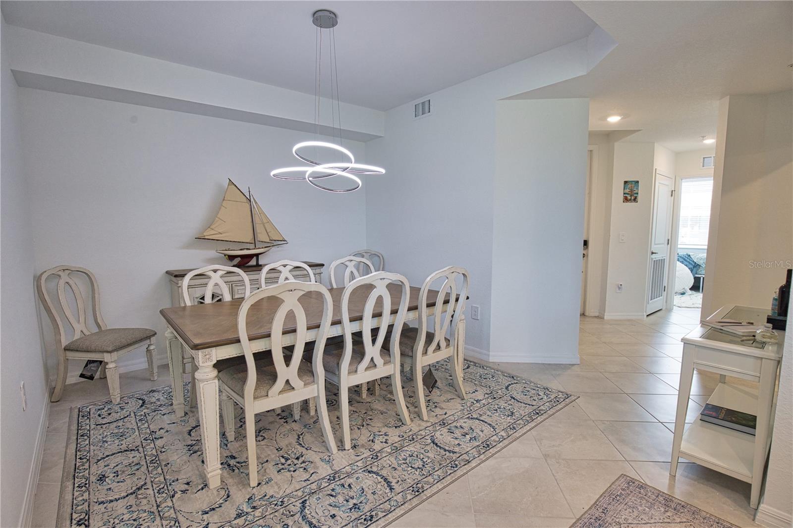 WELLEN PARK BLDG 100 - Residential Lease