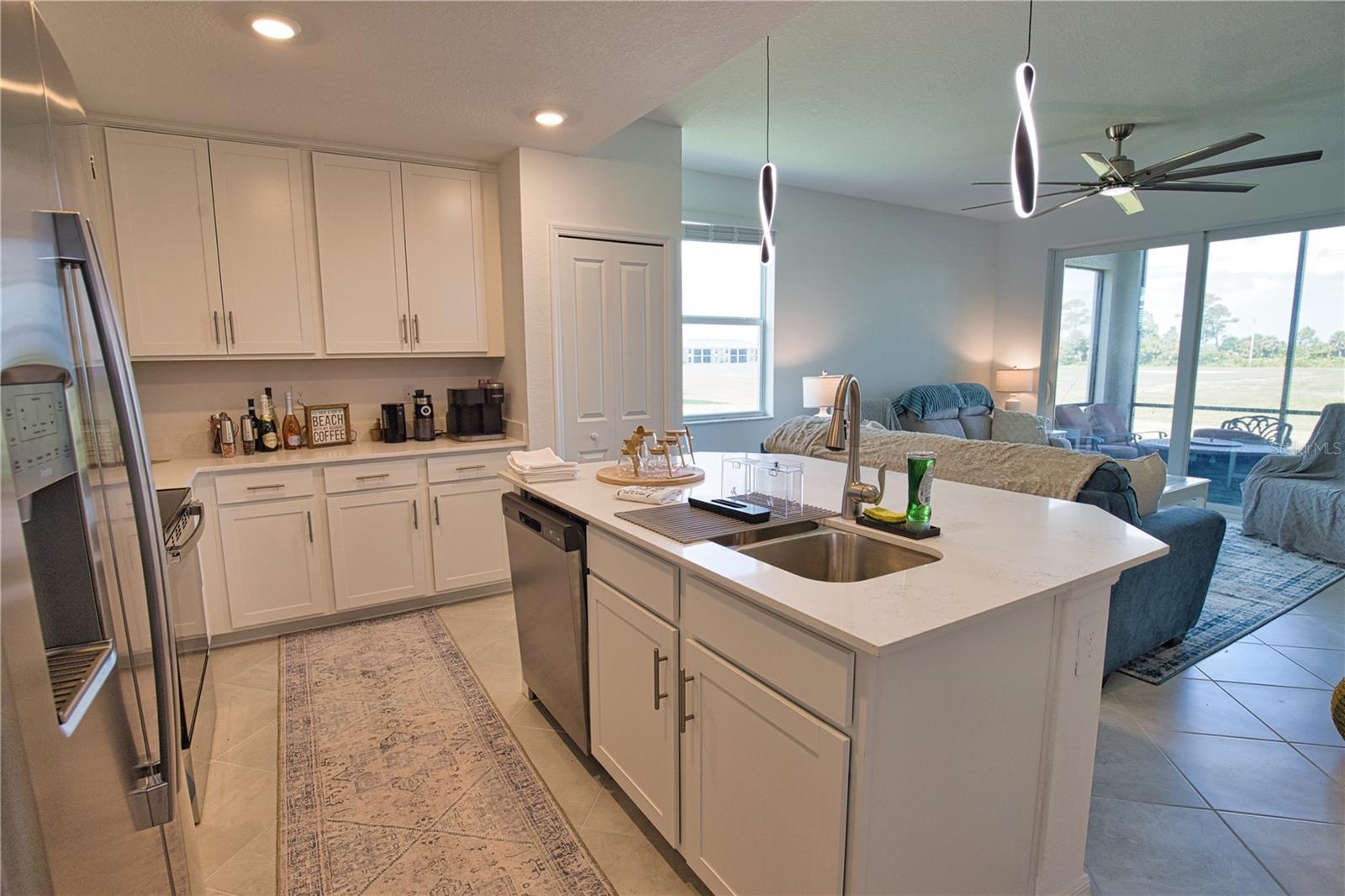 WELLEN PARK BLDG 100 - Residential Lease