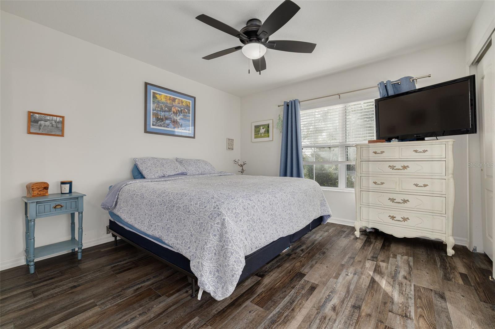 SUNSET POINTE TWNHMS - Residential