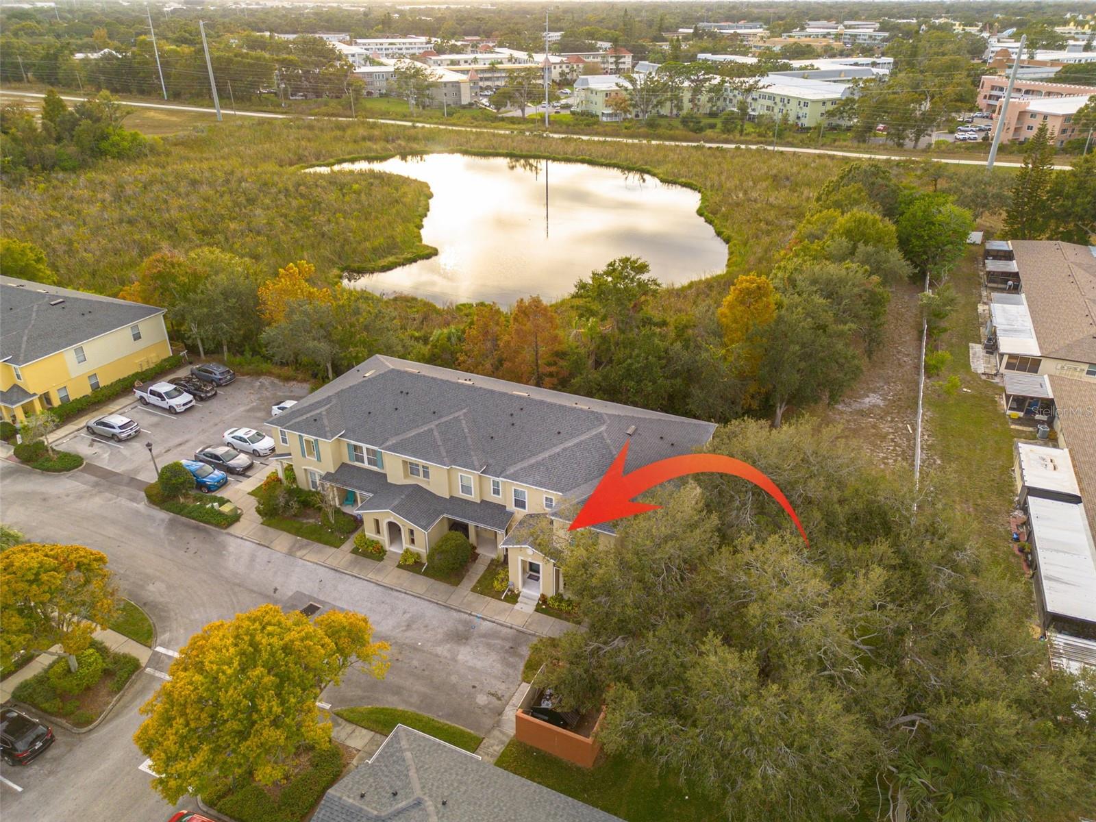 SUNSET POINTE TWNHMS - Residential