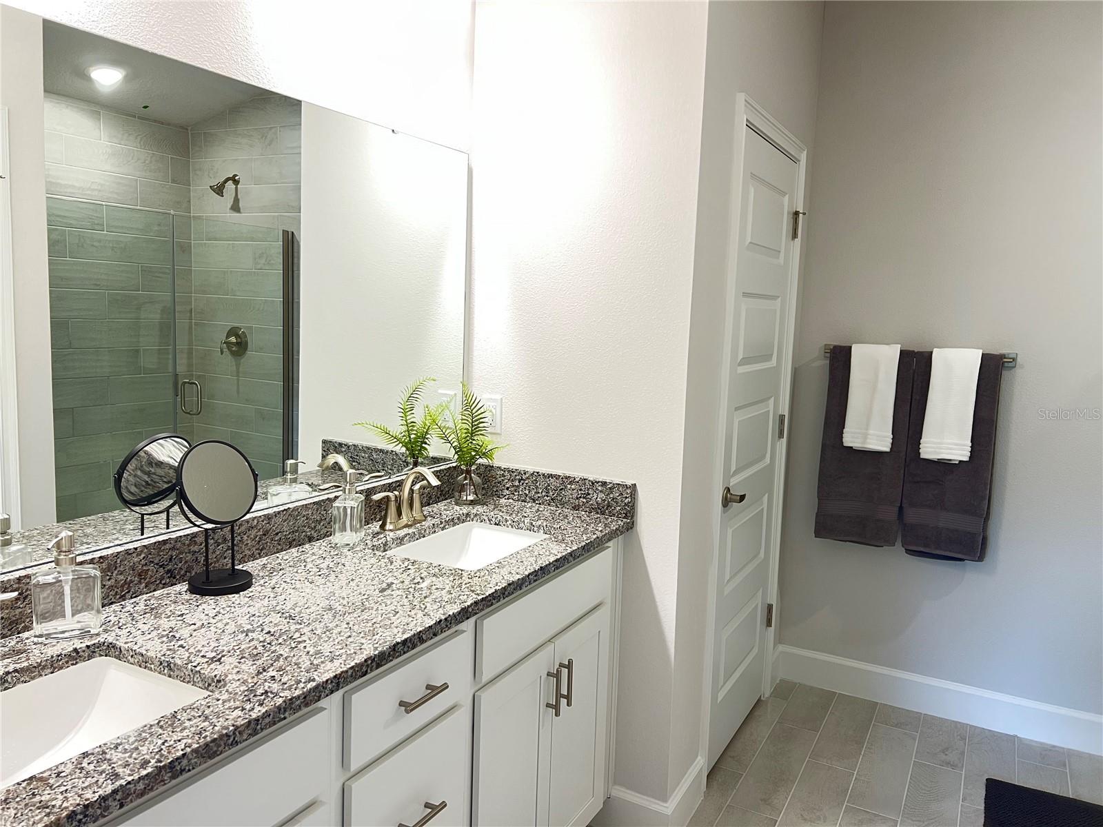 ABBEY GLEN - Residential