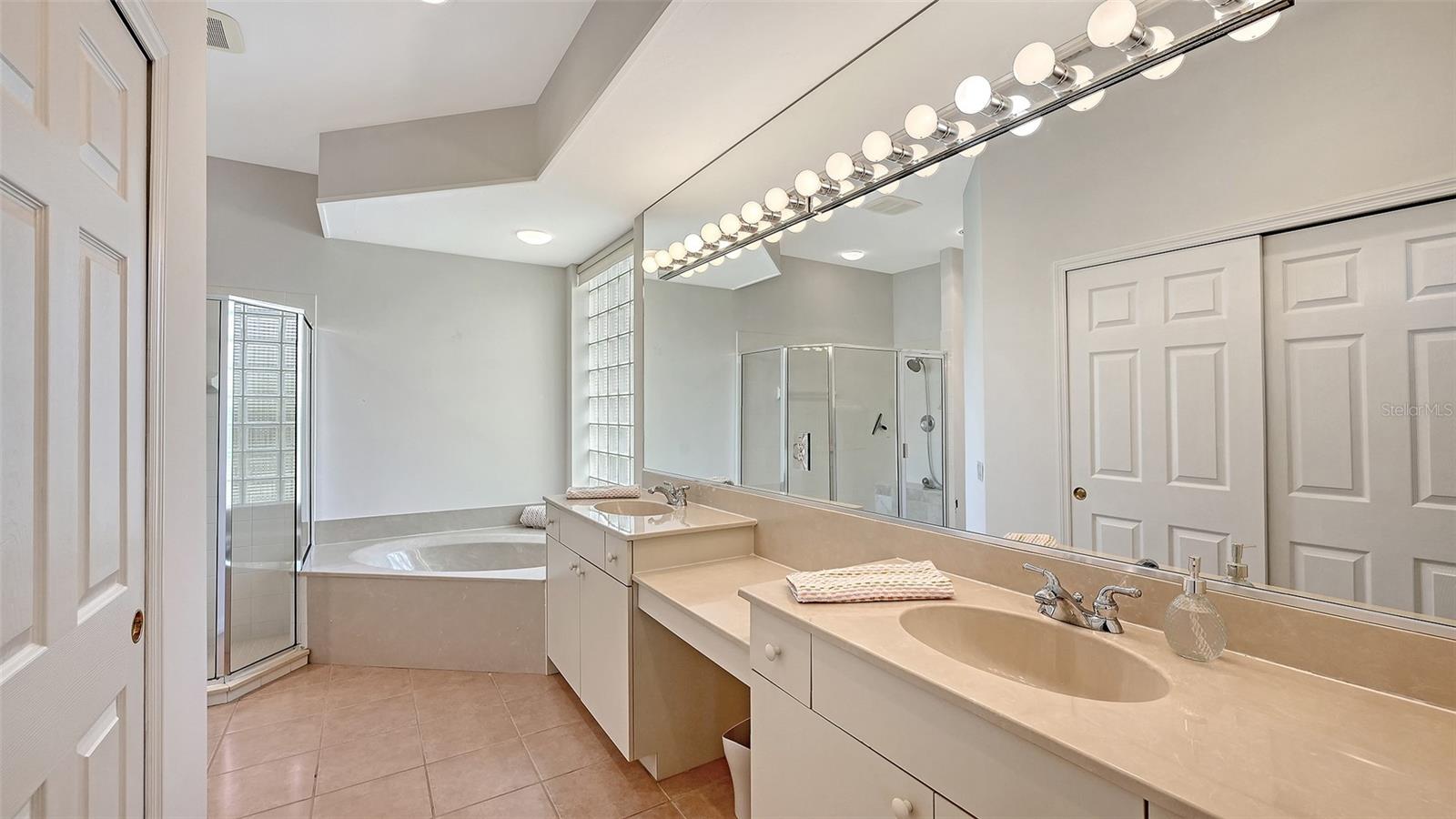 UNIVERSITY PARK - Residential