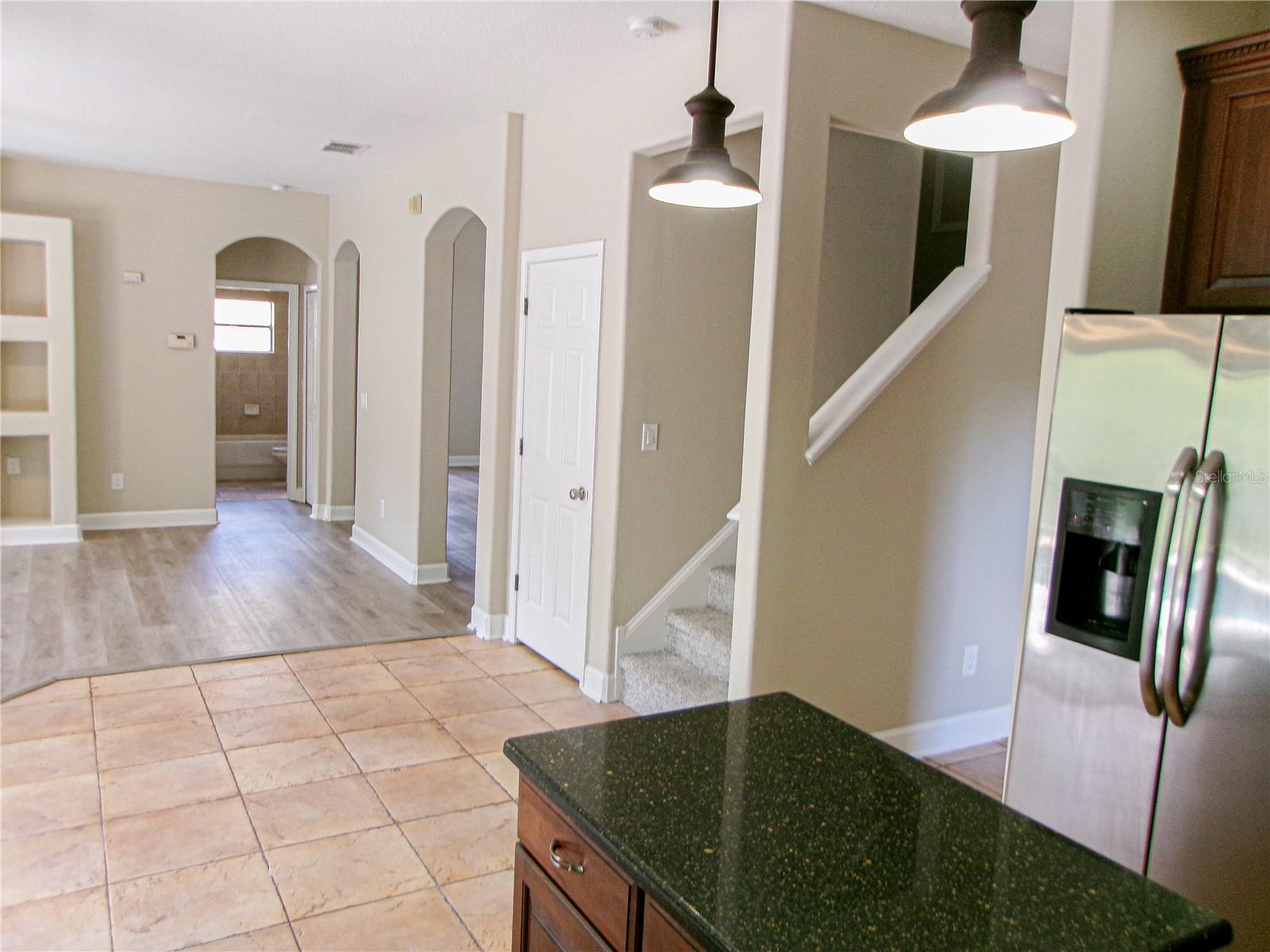 WATERS EDGE PH 02 - Residential