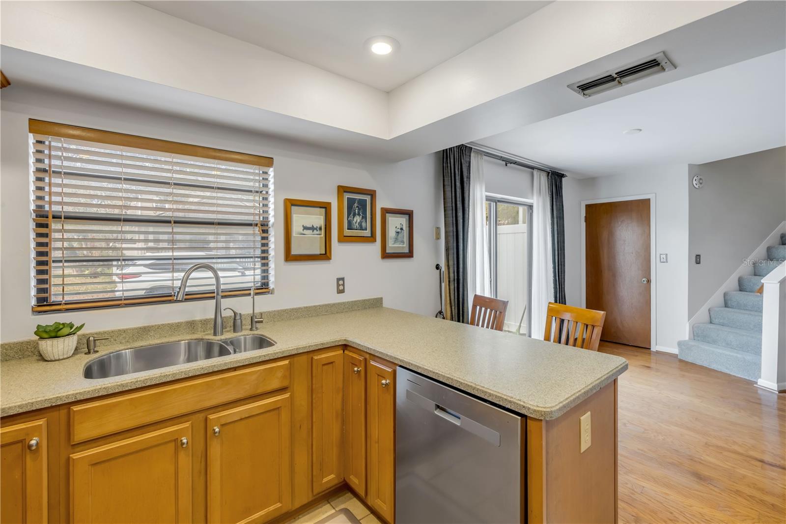 BOUGAINVILLA CONDO - Residential