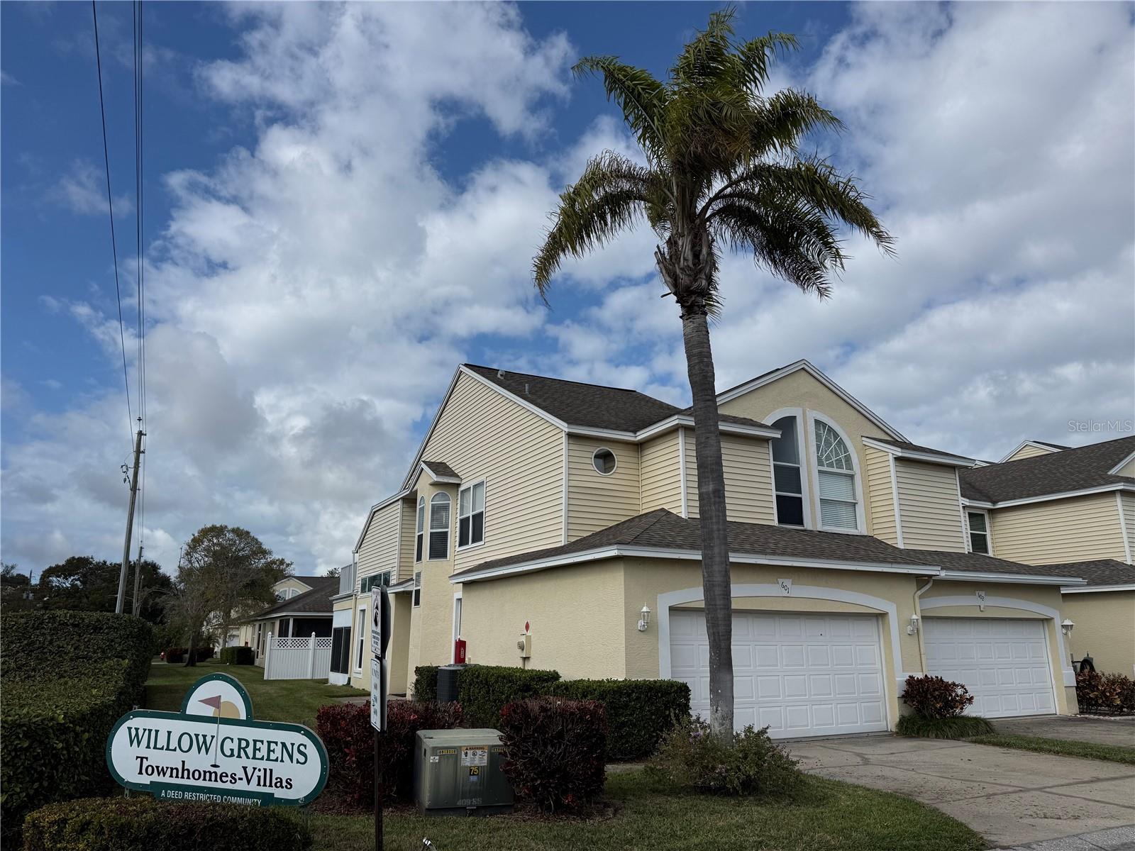 1050 STARKEY ROAD 601