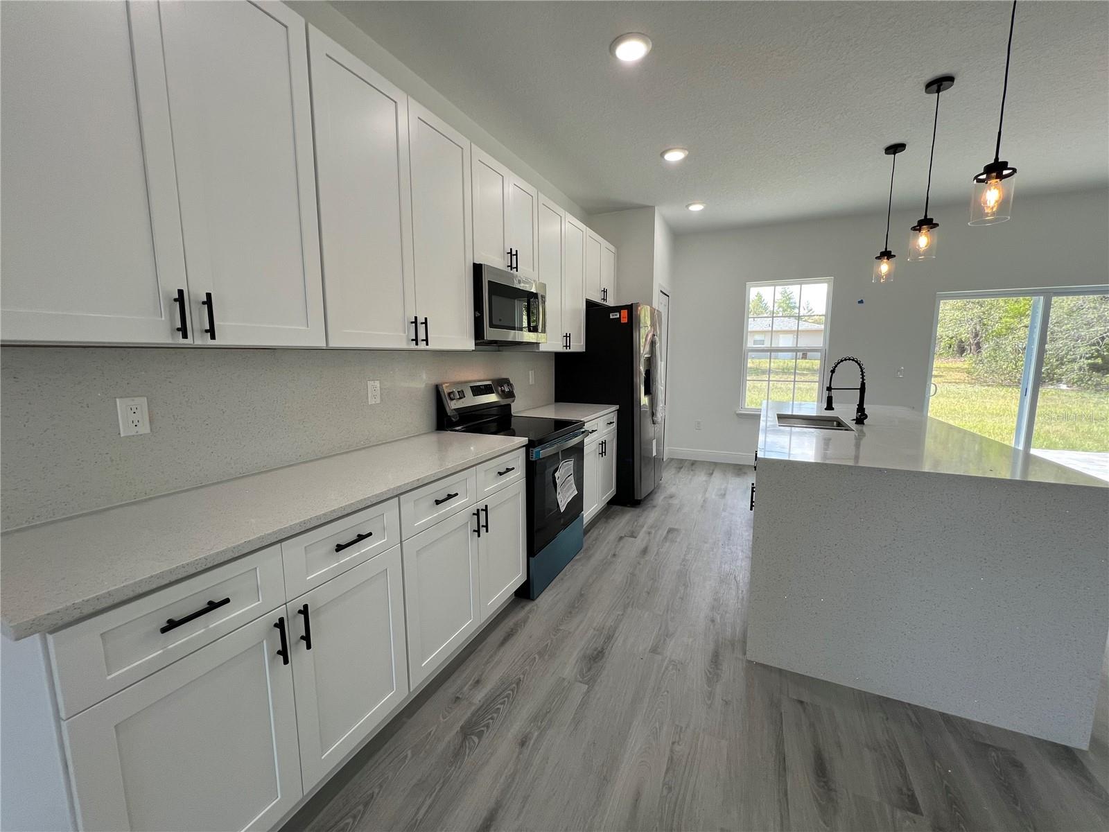 569 MARION OAKS MANOR