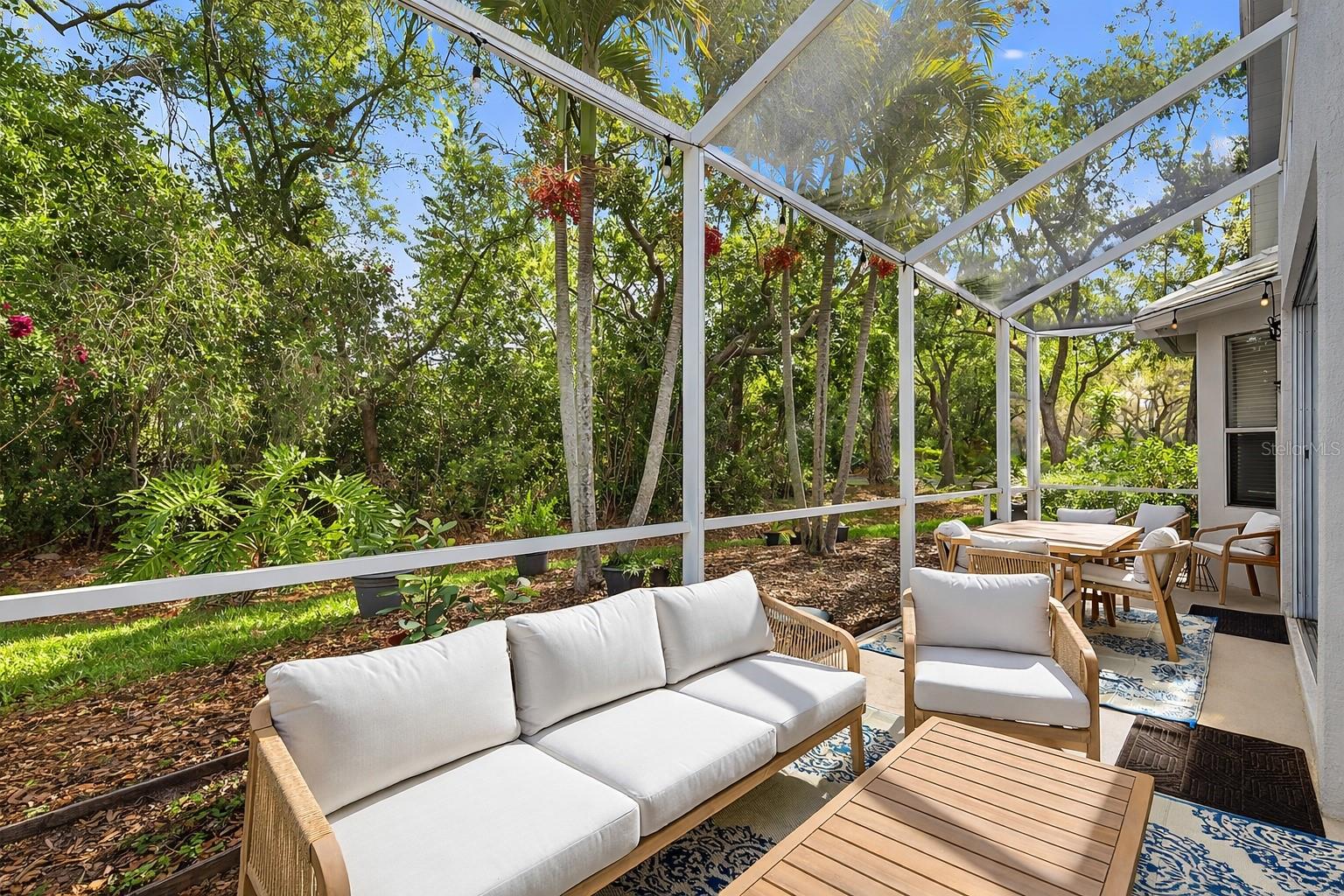 UNIVERSITY PARK COUNTRY CLUB - Residential