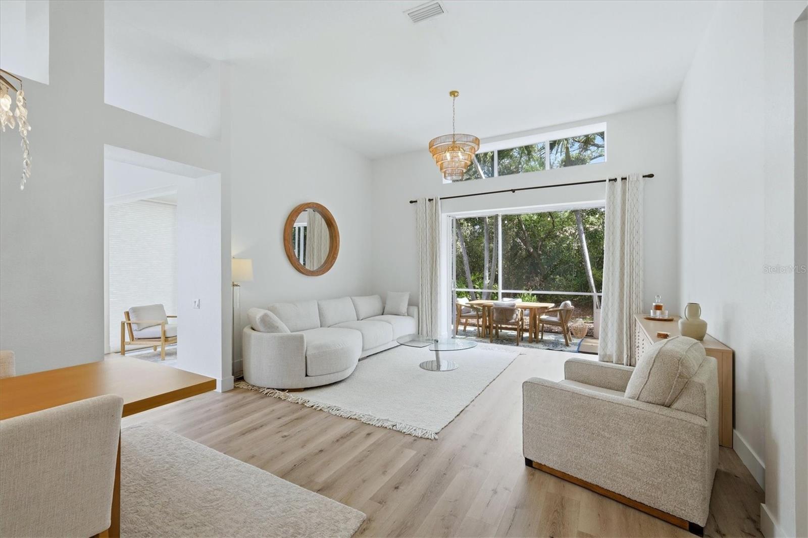 UNIVERSITY PARK COUNTRY CLUB - Residential