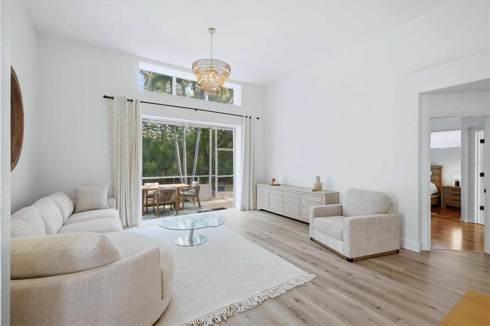 UNIVERSITY PARK COUNTRY CLUB - Residential