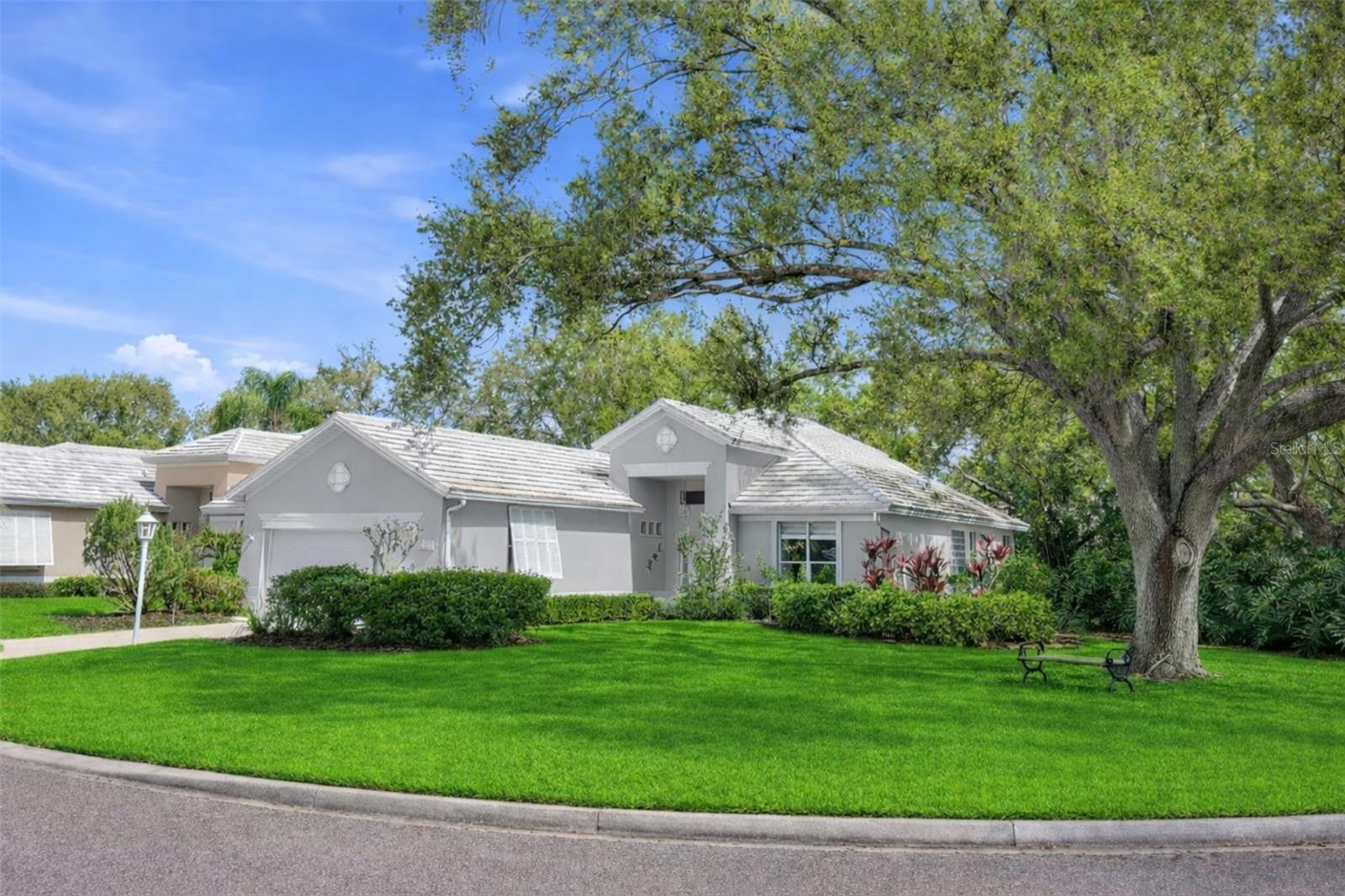 UNIVERSITY PARK COUNTRY CLUB - Residential