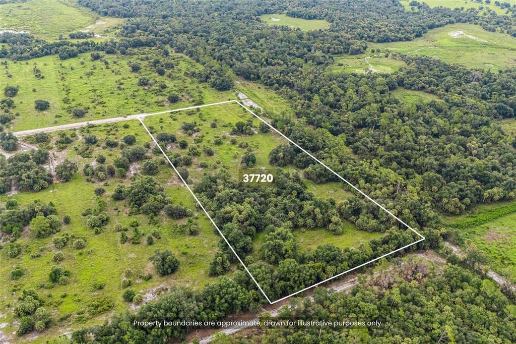Photo of 37720 Kville Road, Myakka City, FL 34251 (MLS # A4703924)