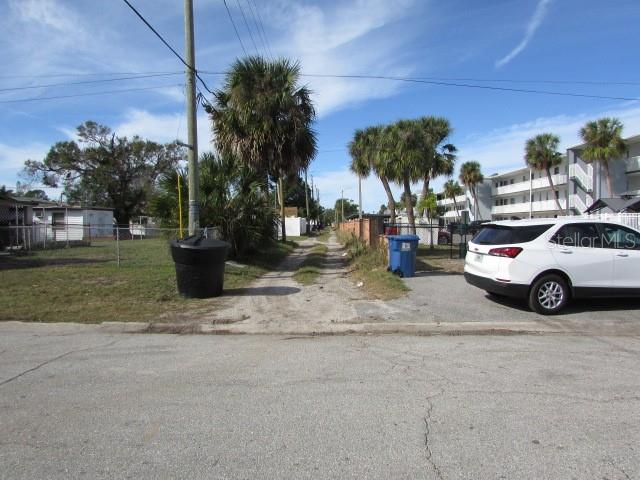 GANDY HWY SUB - Land