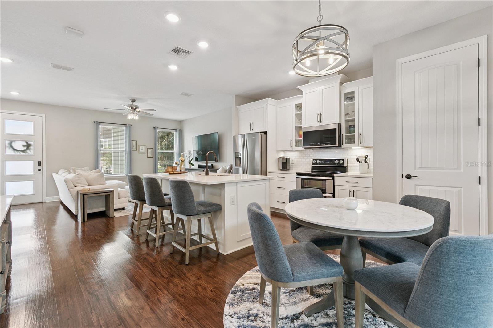 SAND LAKE SOUND - Residential