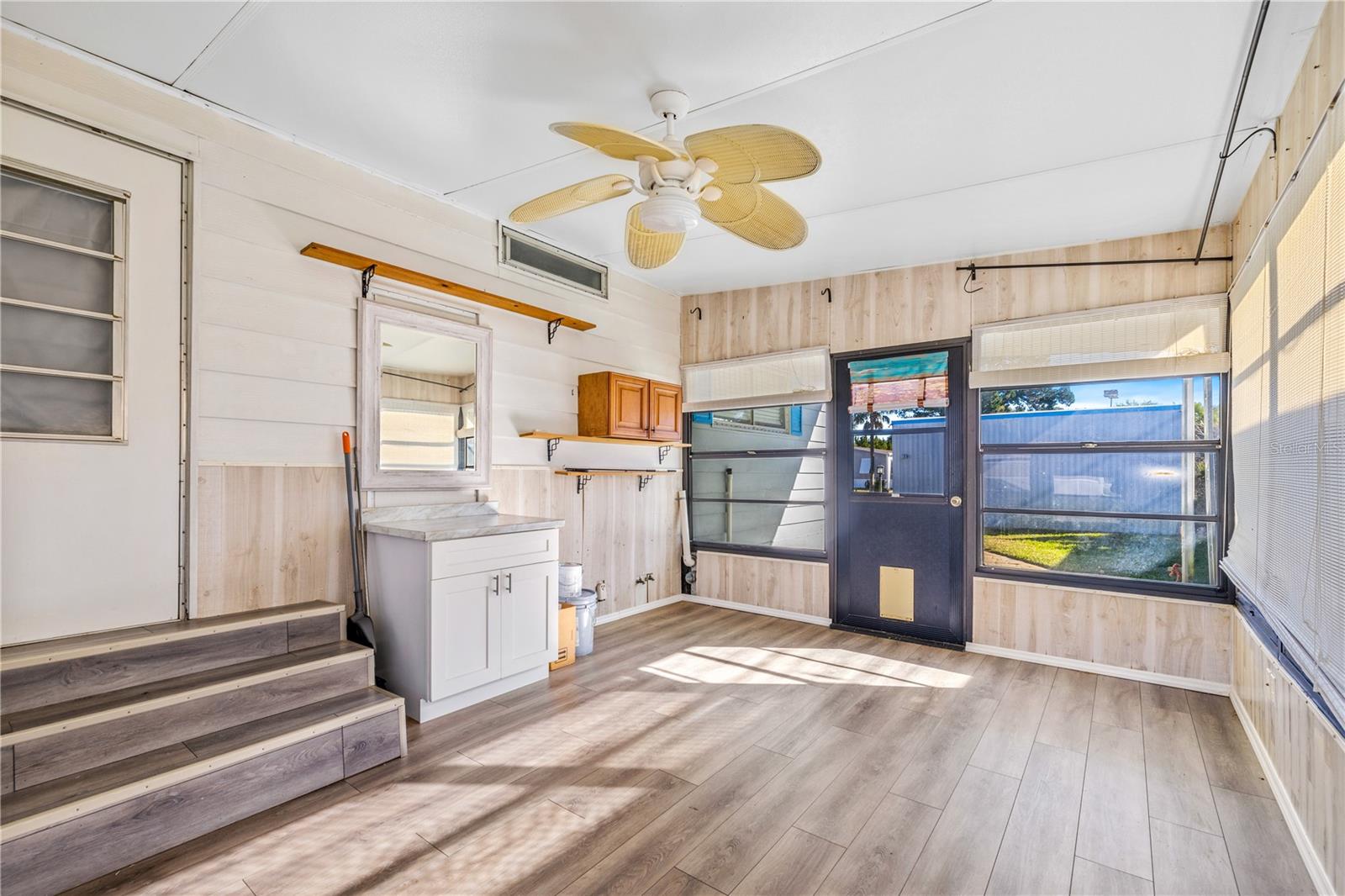 SOUTH WATERFRONT PARK - Residential