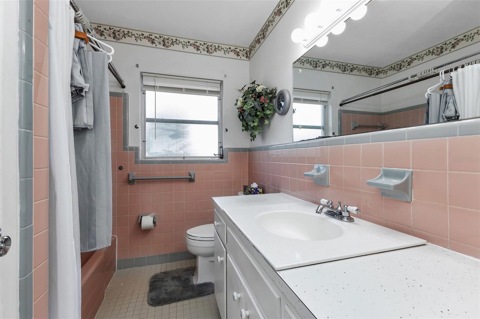 WARM MINERAL SPGS - Residential