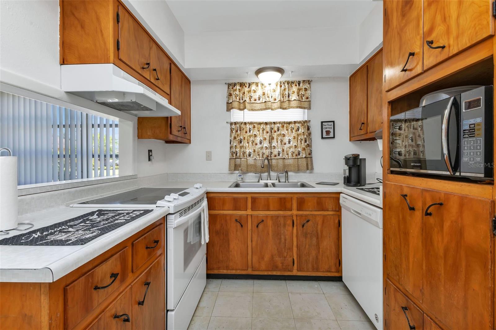 WARM MINERAL SPGS - Residential