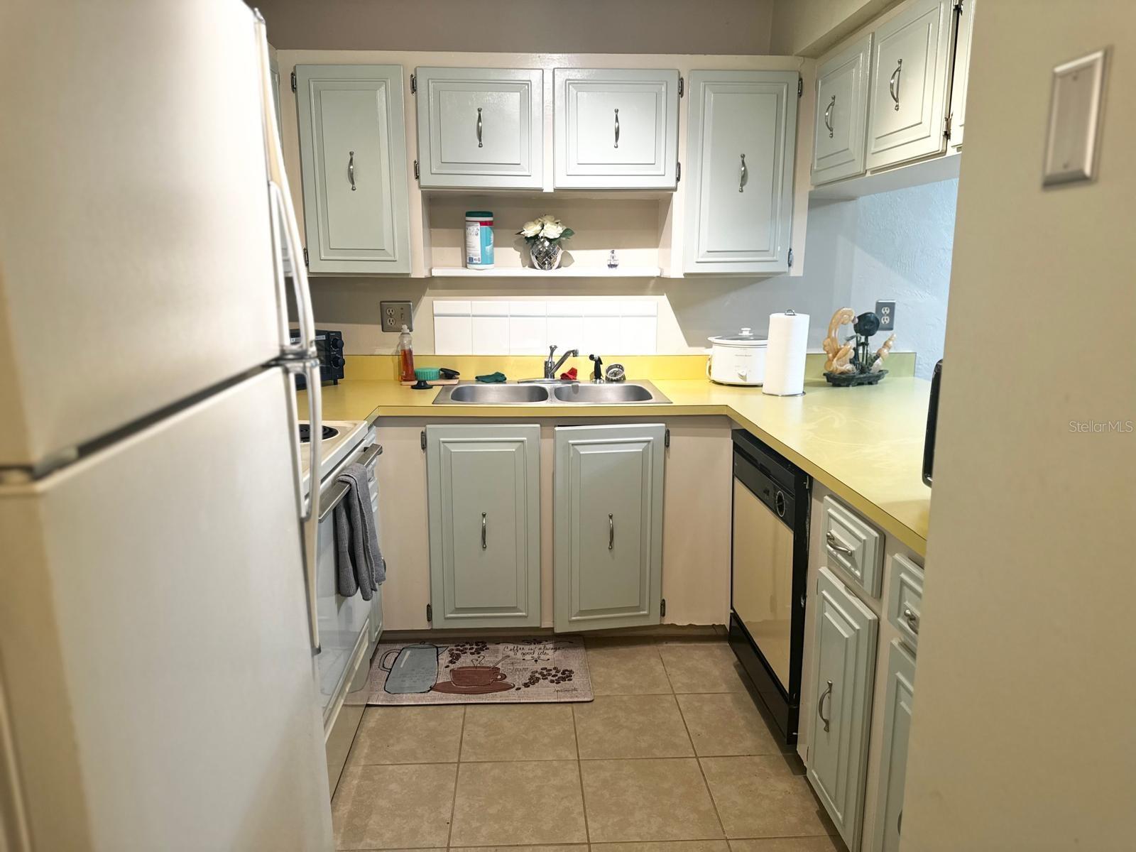 REGENCY PLAZA CONDO - Residential