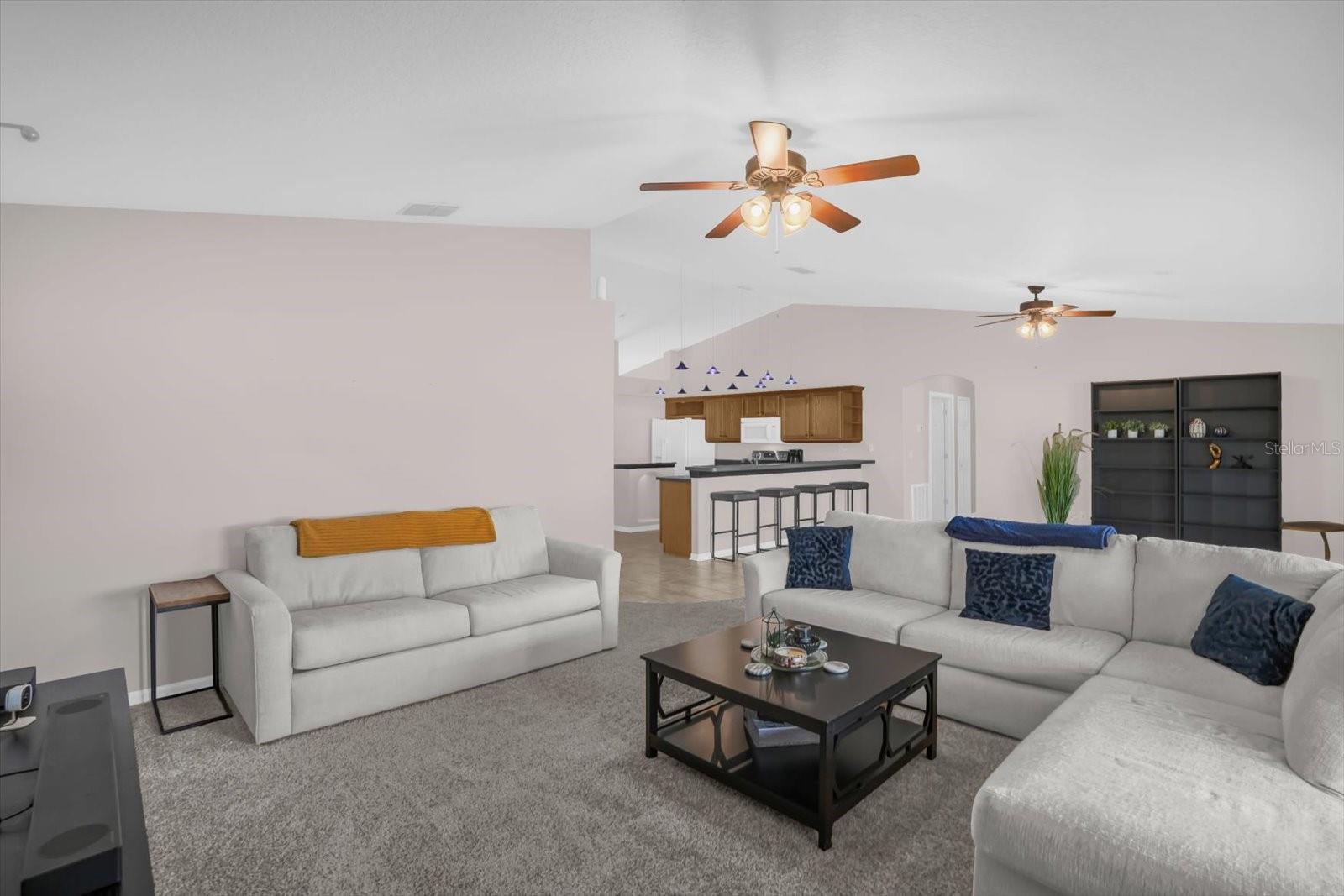 AUTUMN WOODS UNIT 02 - Residential