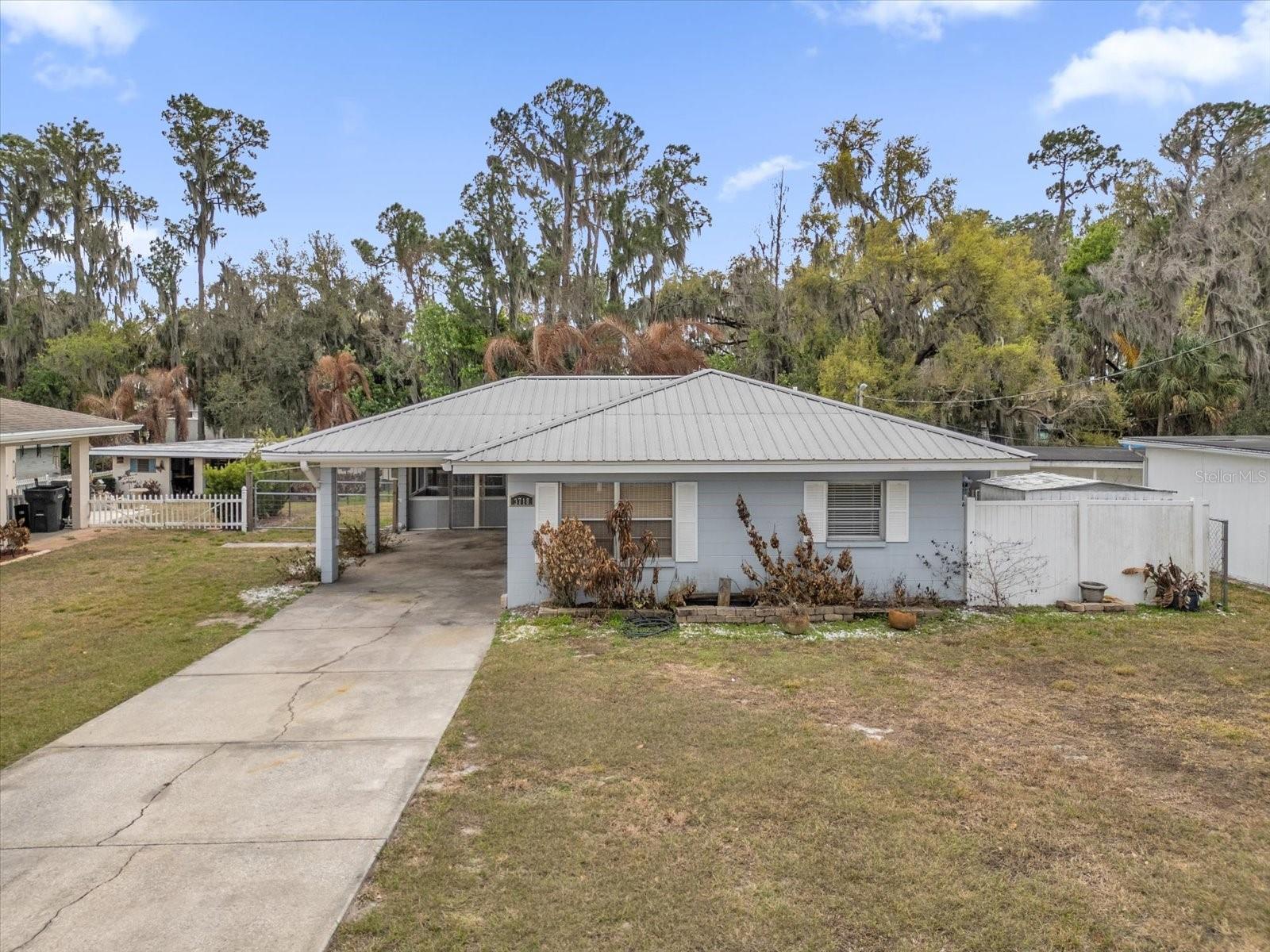 LAKE PIERCE HEIGHTS - Residential