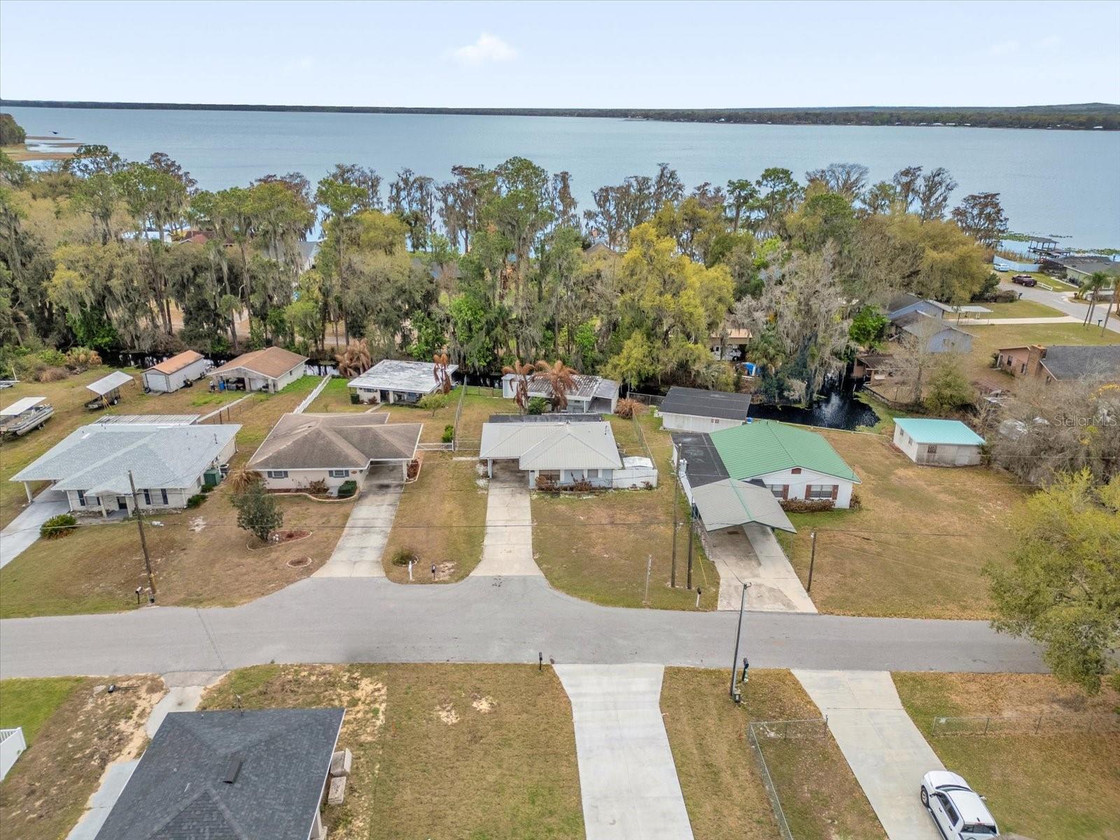 LAKE PIERCE HEIGHTS - Residential