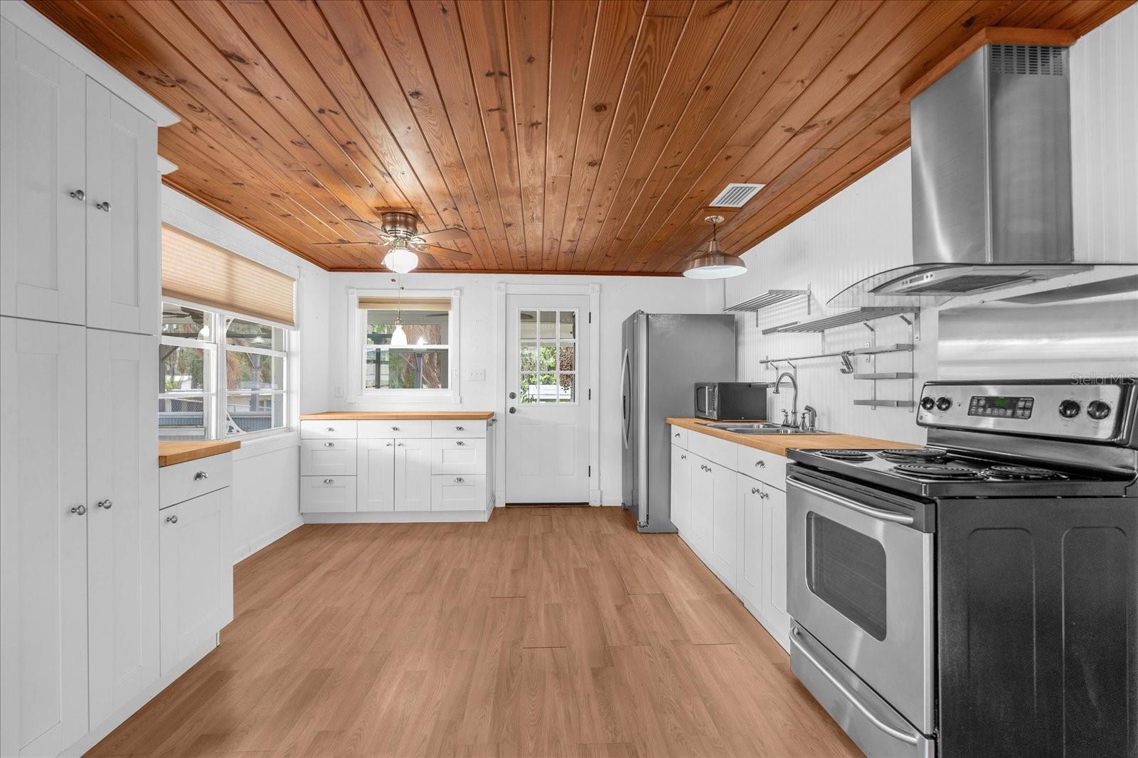 LAKE PIERCE HEIGHTS - Residential