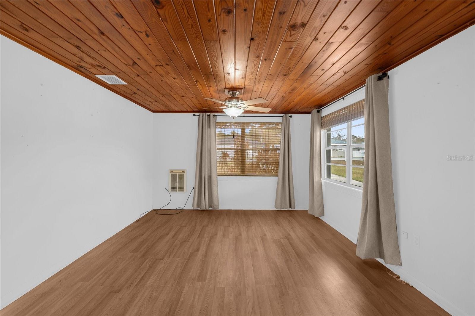 LAKE PIERCE HEIGHTS - Residential