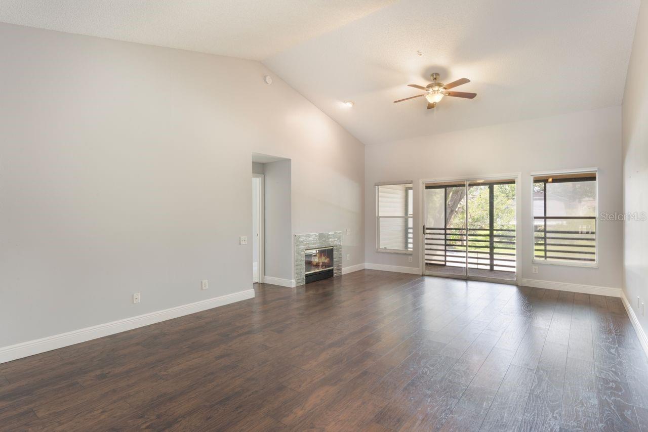 3004 COTTAGE GROVE COURT 1805