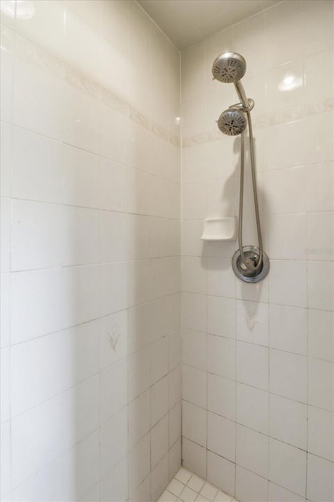 Tiny photo for 1040 SE 162nd Place, Summerfield, FL 34491 (MLS # OM720972)