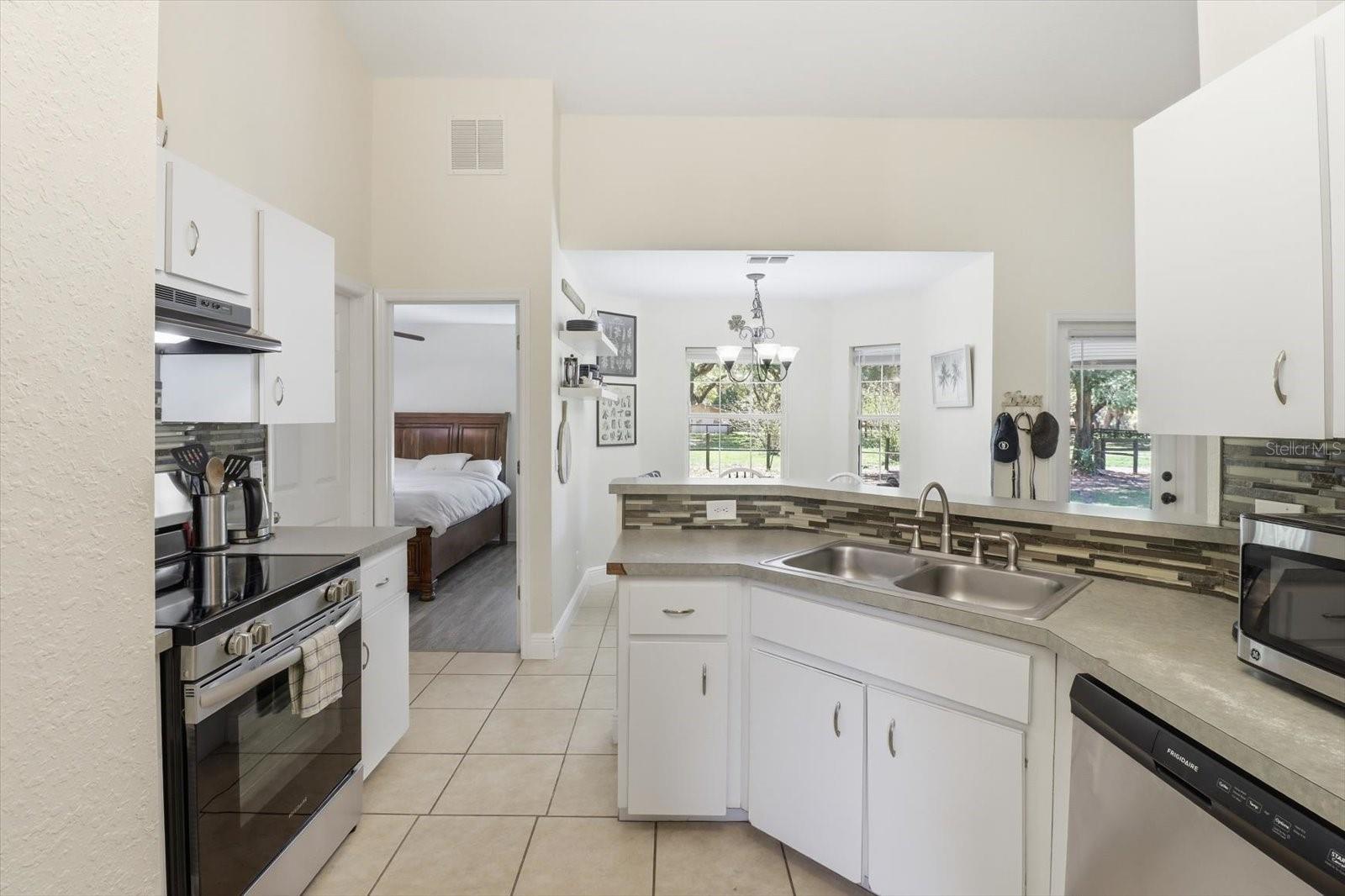 SUMMERFIELD - Residential