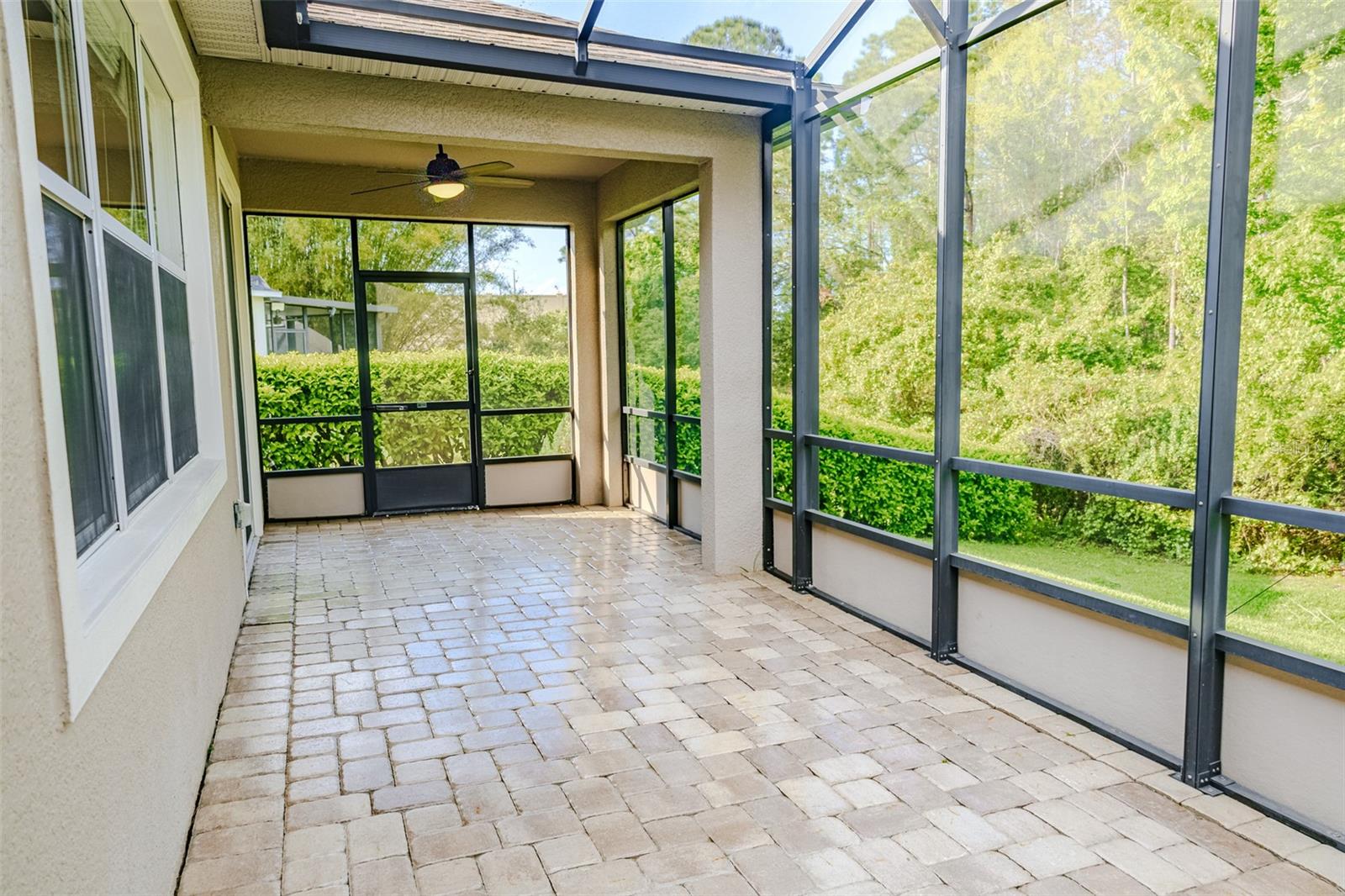 STRATFORD POINTE - Residential