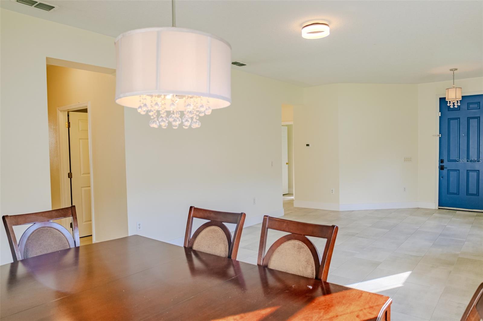 STRATFORD POINTE - Residential